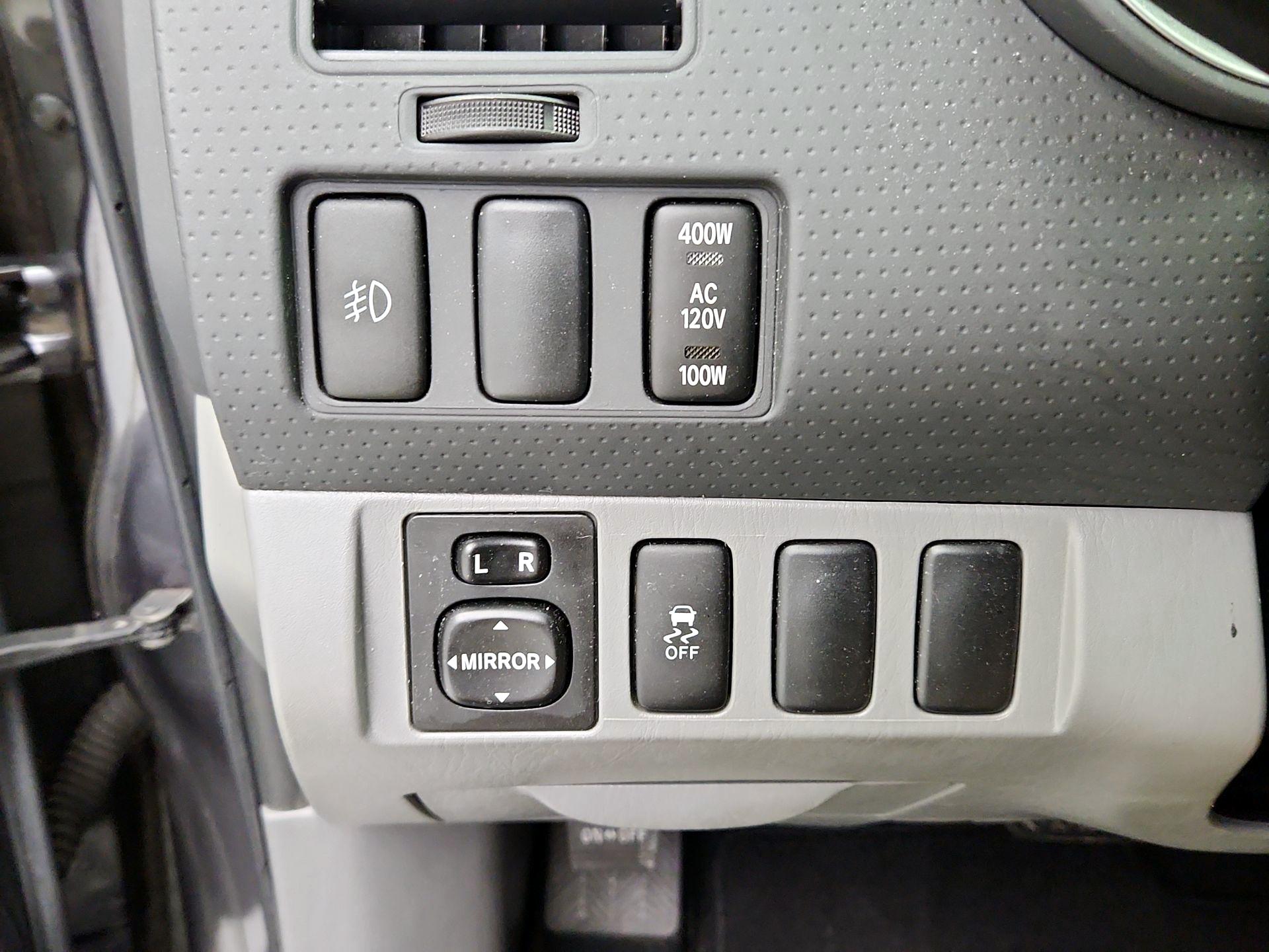 Thumbnail: 2014 Toyota Tacoma - 13