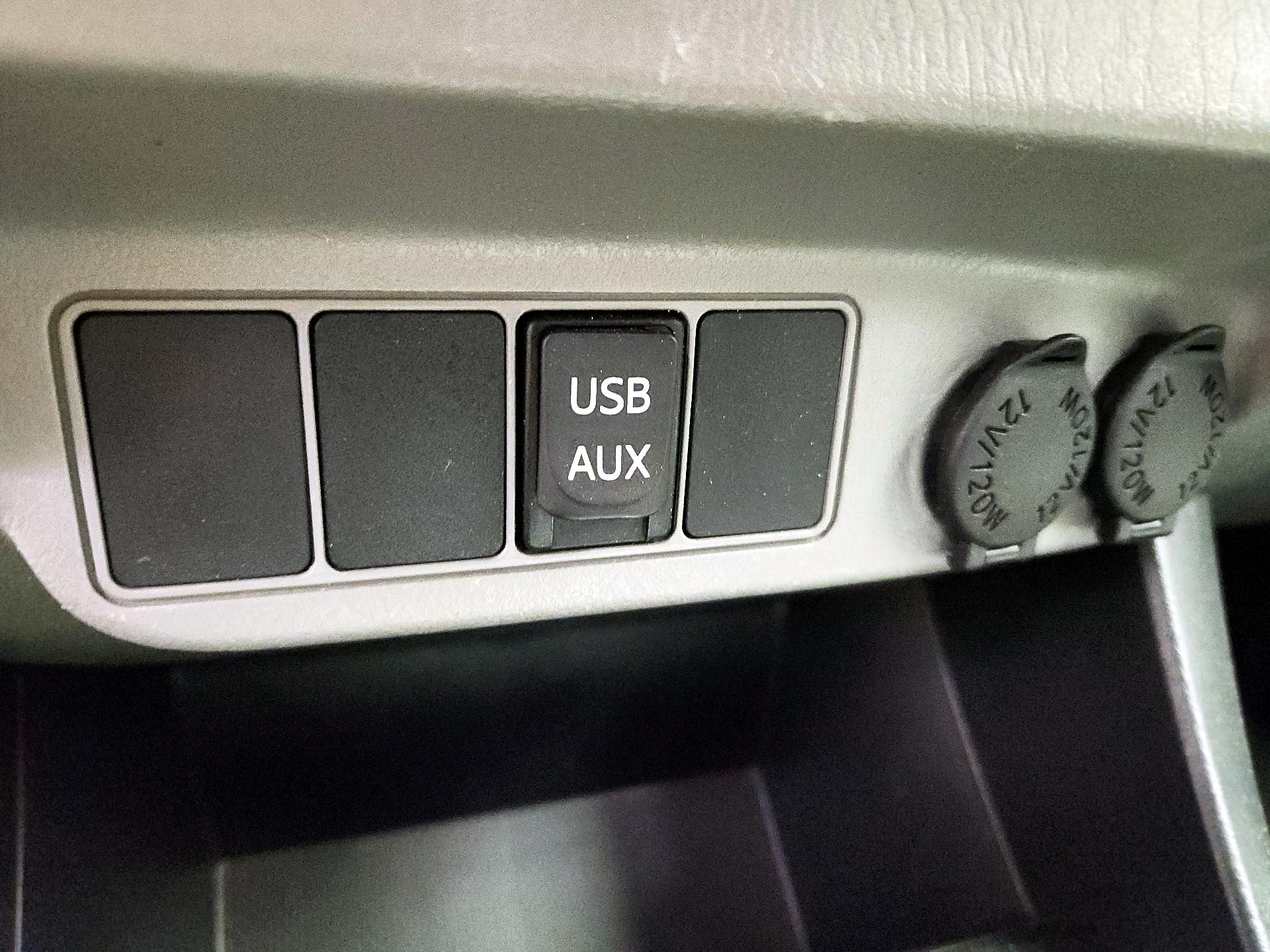 Thumbnail: 2014 Toyota Tacoma - 19