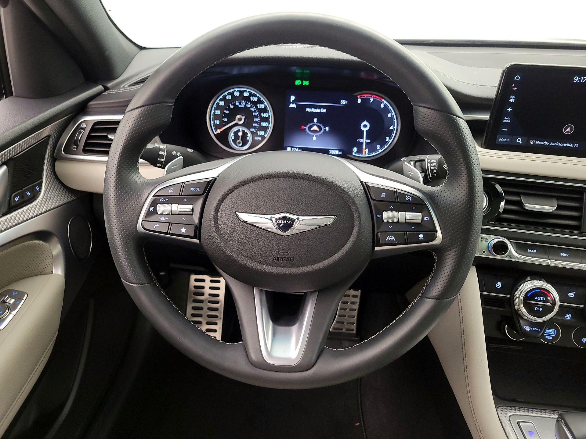 Thumbnail: 2023 Genesis G70 - 10