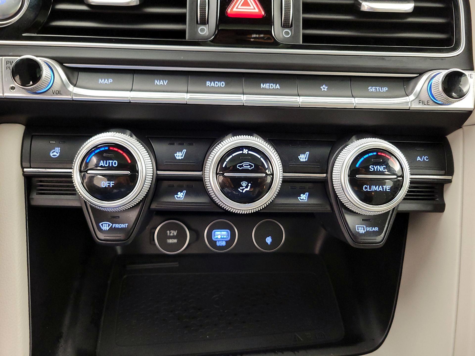 Thumbnail: 2023 Genesis G70 - 17