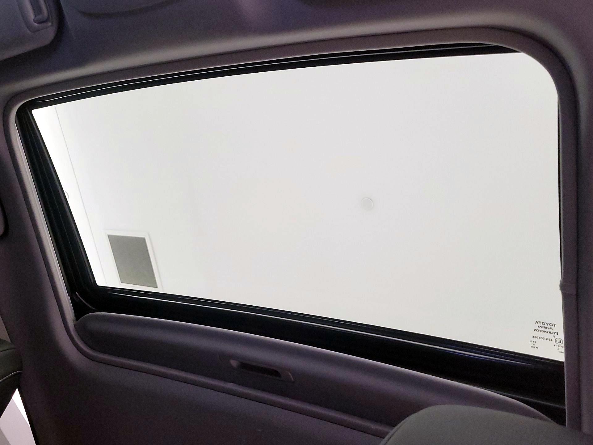 Thumbnail: 2024 Toyota Camry - 19