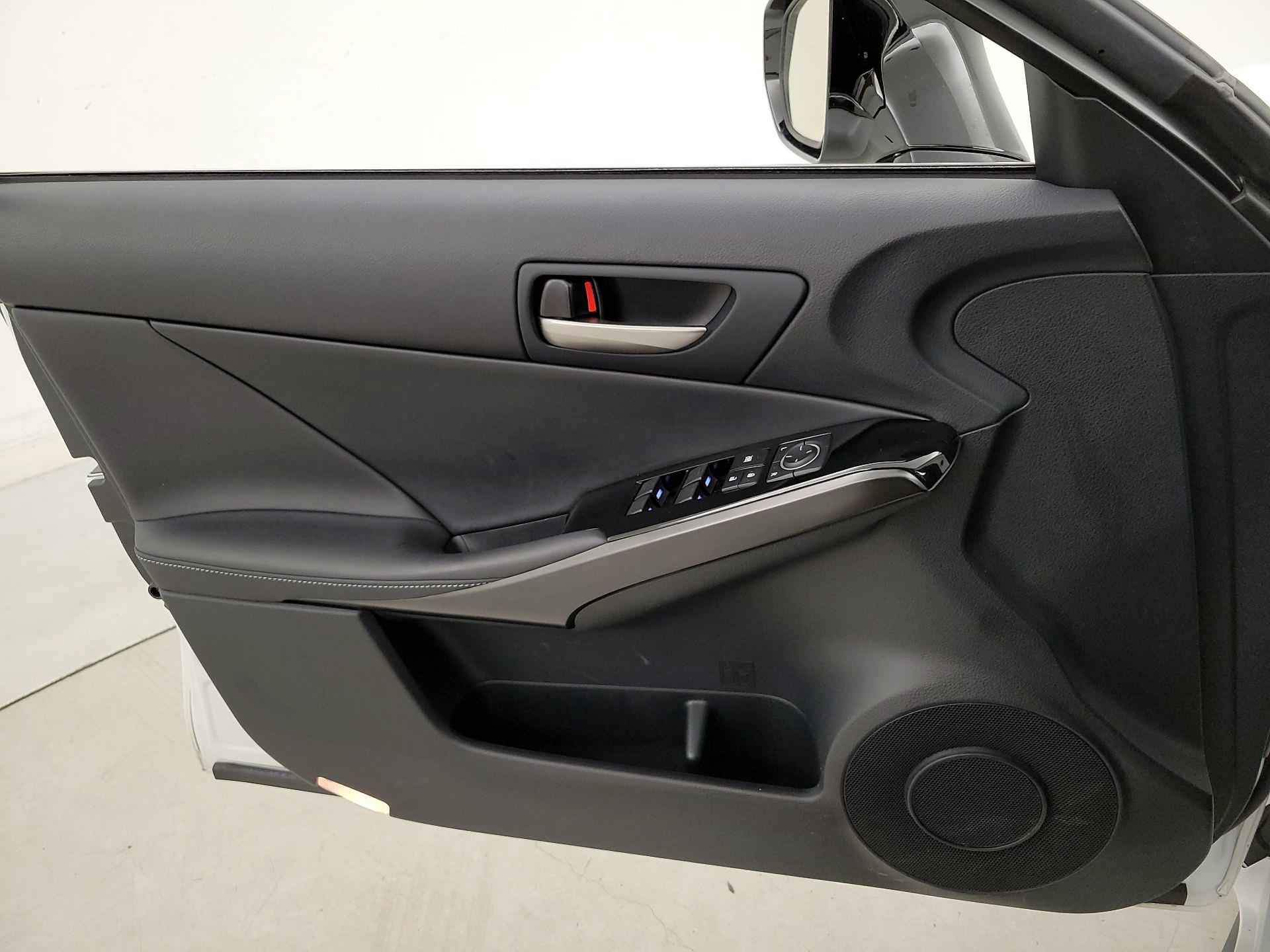 Thumbnail: 2023 Lexus IS - 12