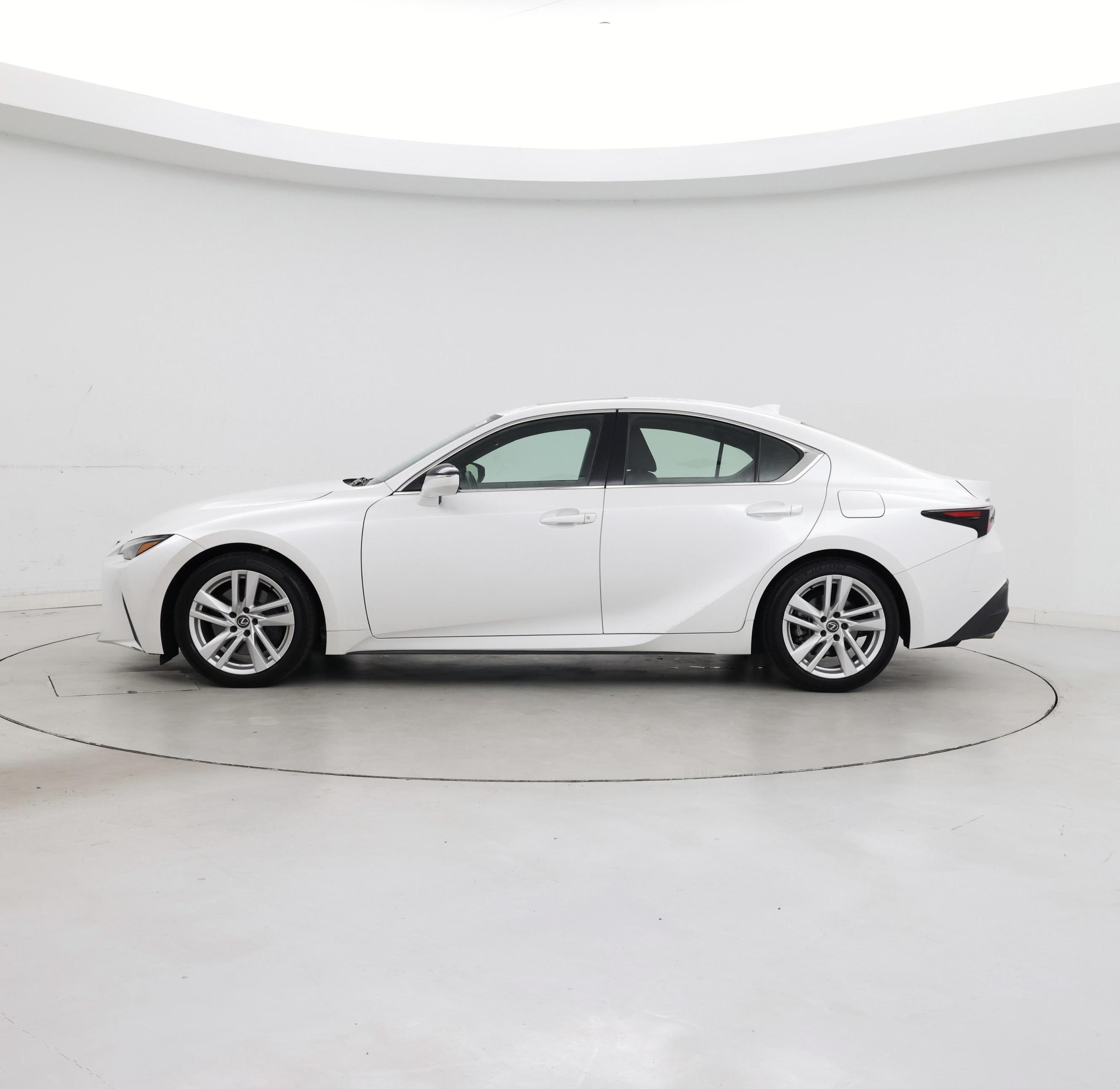 Thumbnail: 2023 Lexus IS - 3