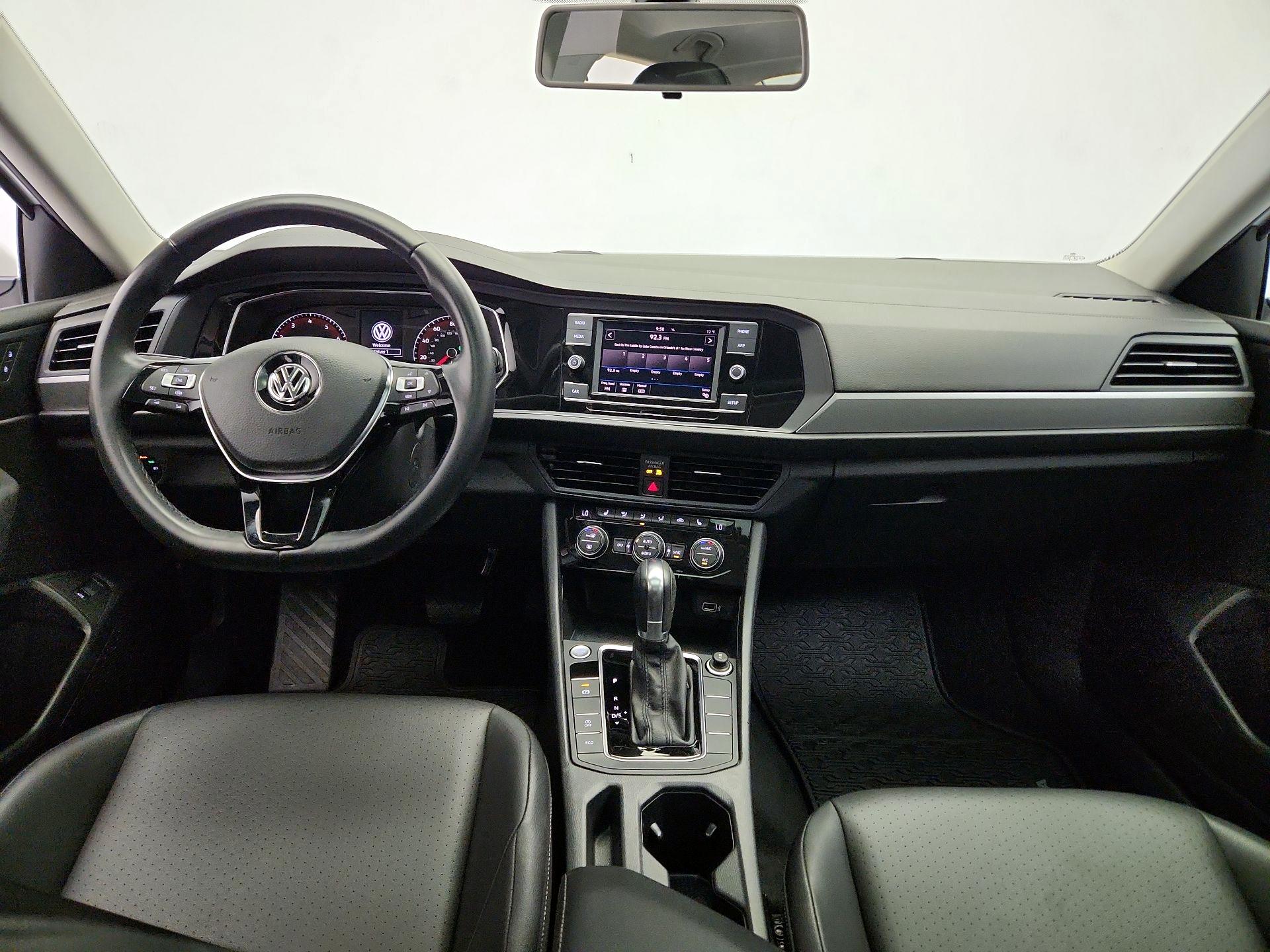 Thumbnail: 2019 Volkswagen Jetta - 9