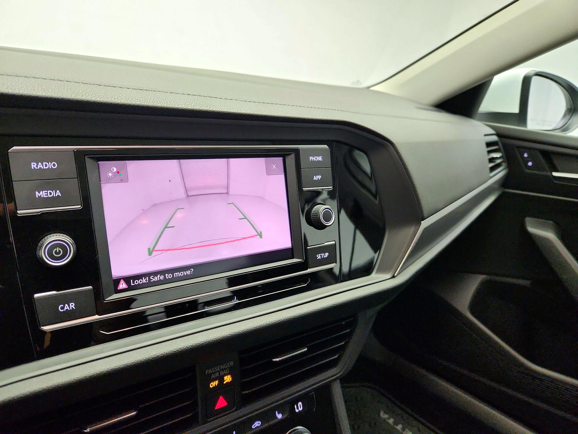 Thumbnail: 2019 Volkswagen Jetta - 14