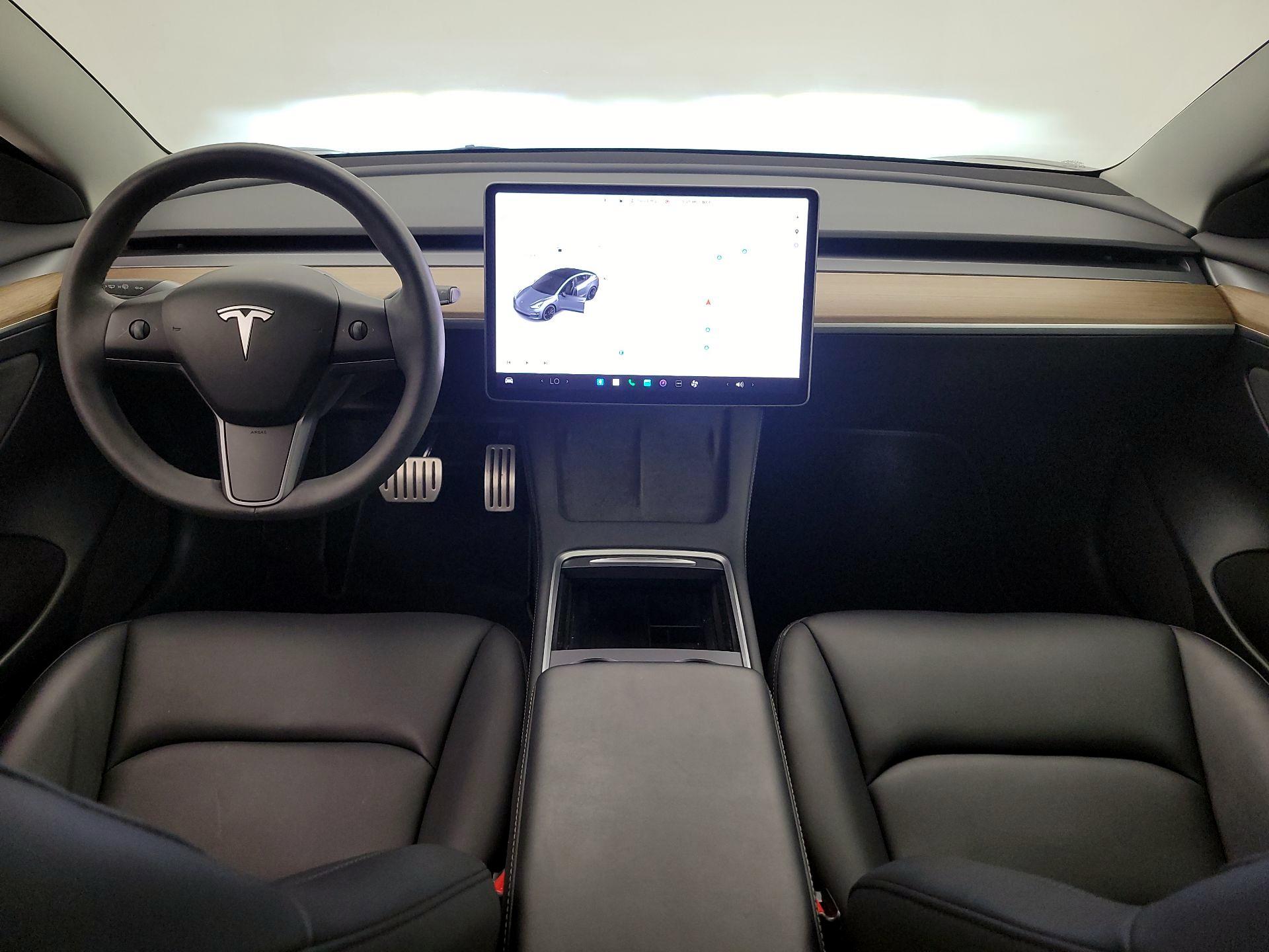 Thumbnail: 2023 Tesla Model 3 - 9