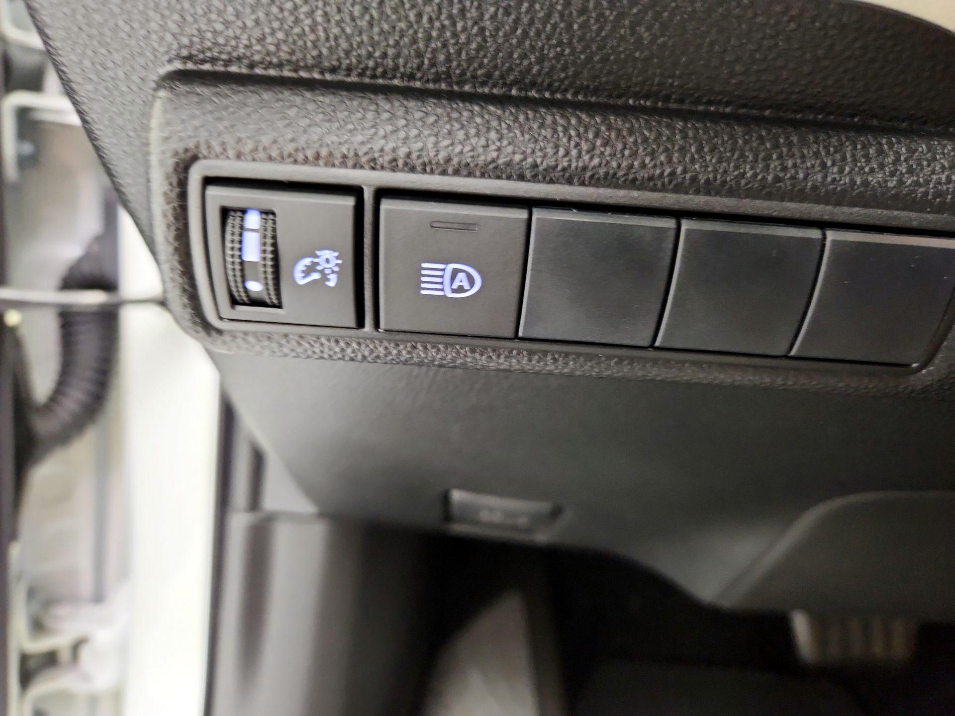 Thumbnail: 2020 Toyota Corolla - 13