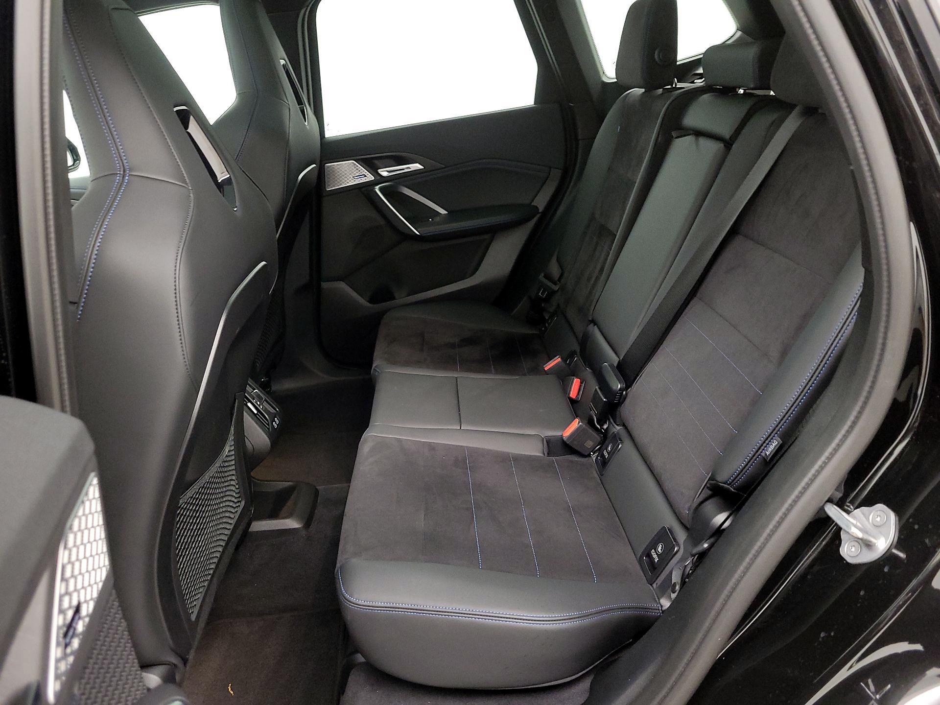 Thumbnail: 2024 BMW X1 - 20