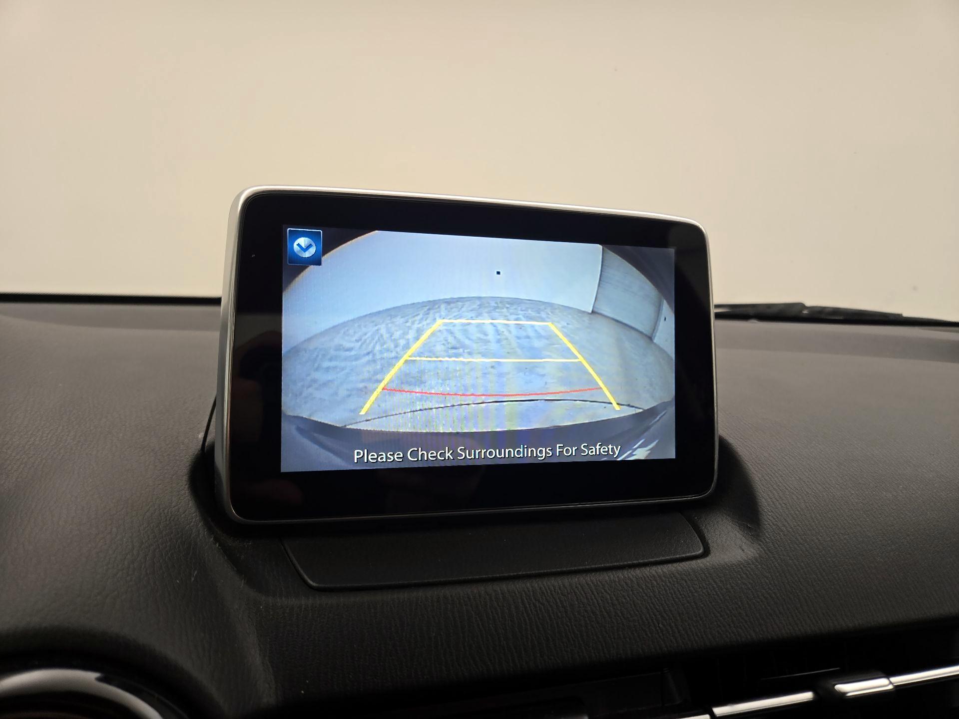 Thumbnail: 2017 Toyota Yaris iA - 14