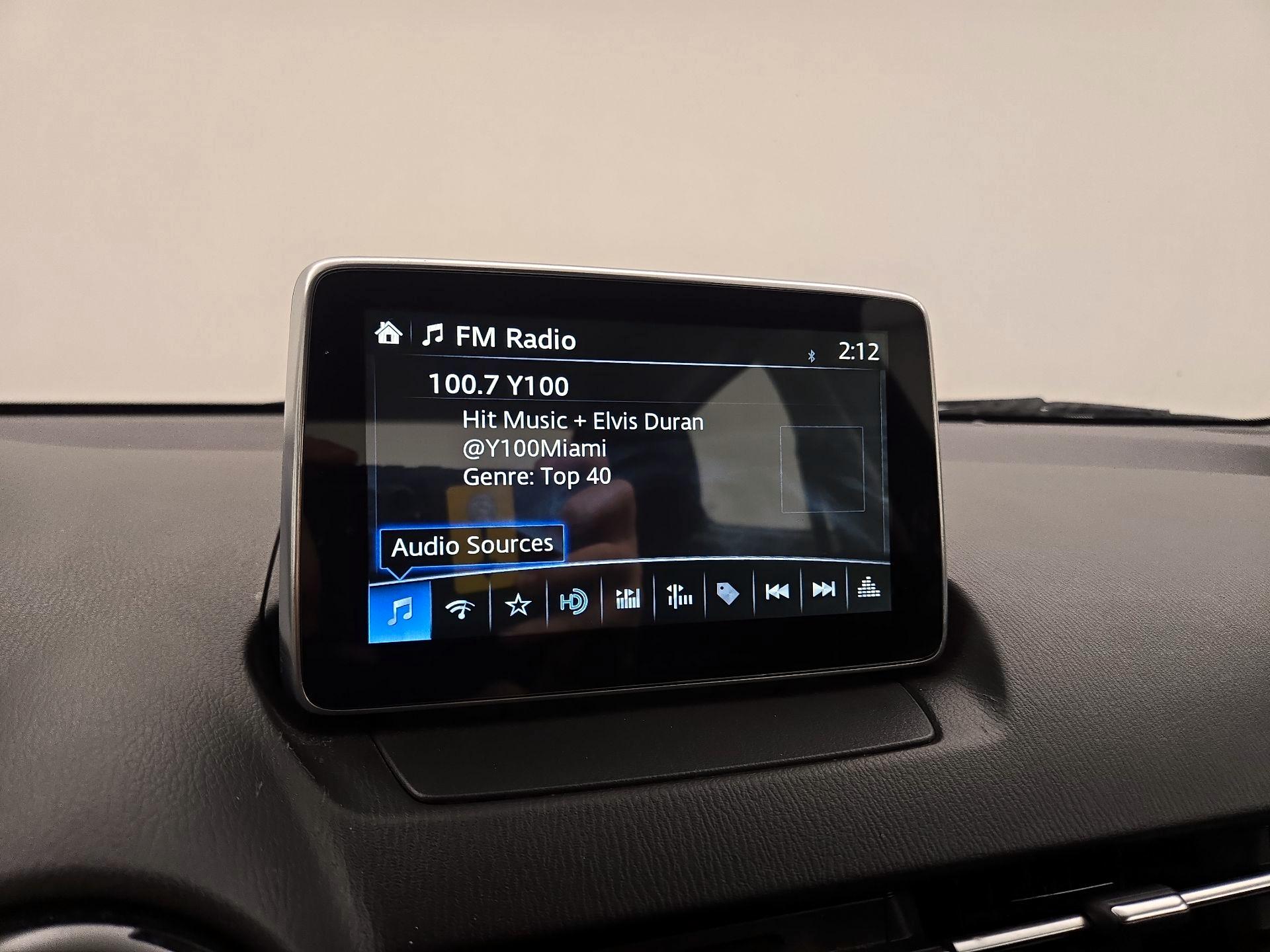 Thumbnail: 2017 Toyota Yaris iA - 15