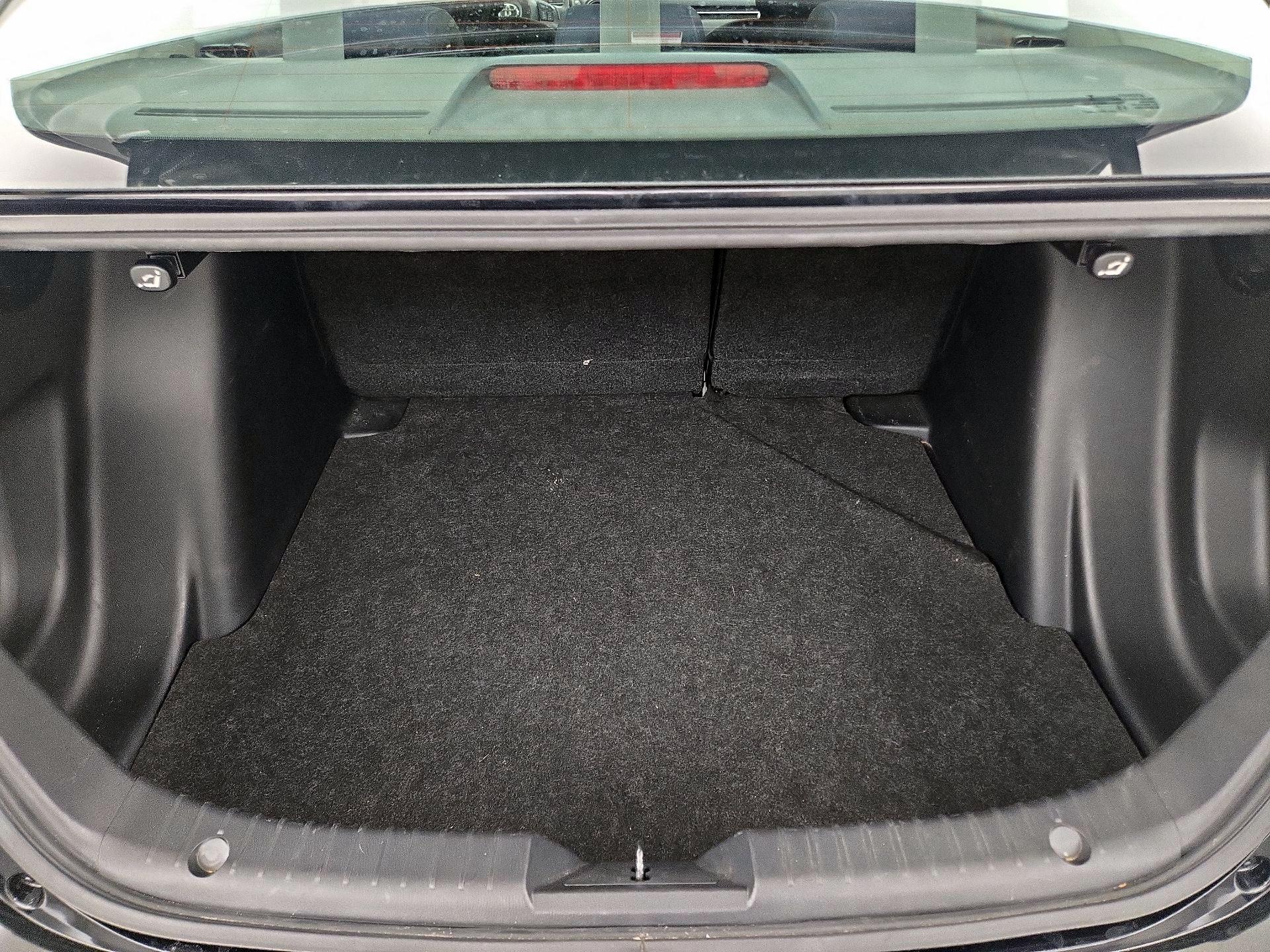 Thumbnail: 2017 Toyota Yaris iA - 20