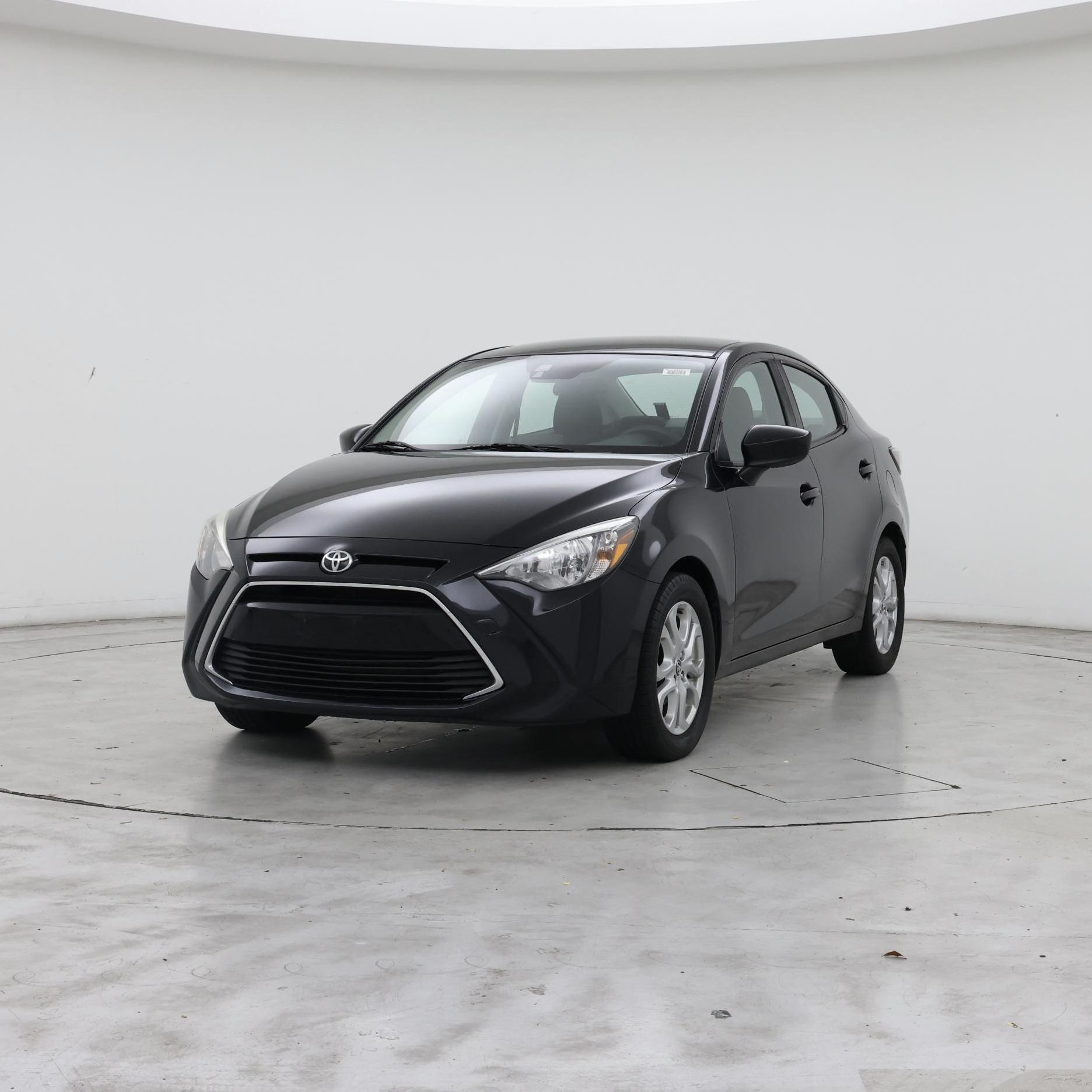 Thumbnail: 2017 Toyota Yaris iA - 4