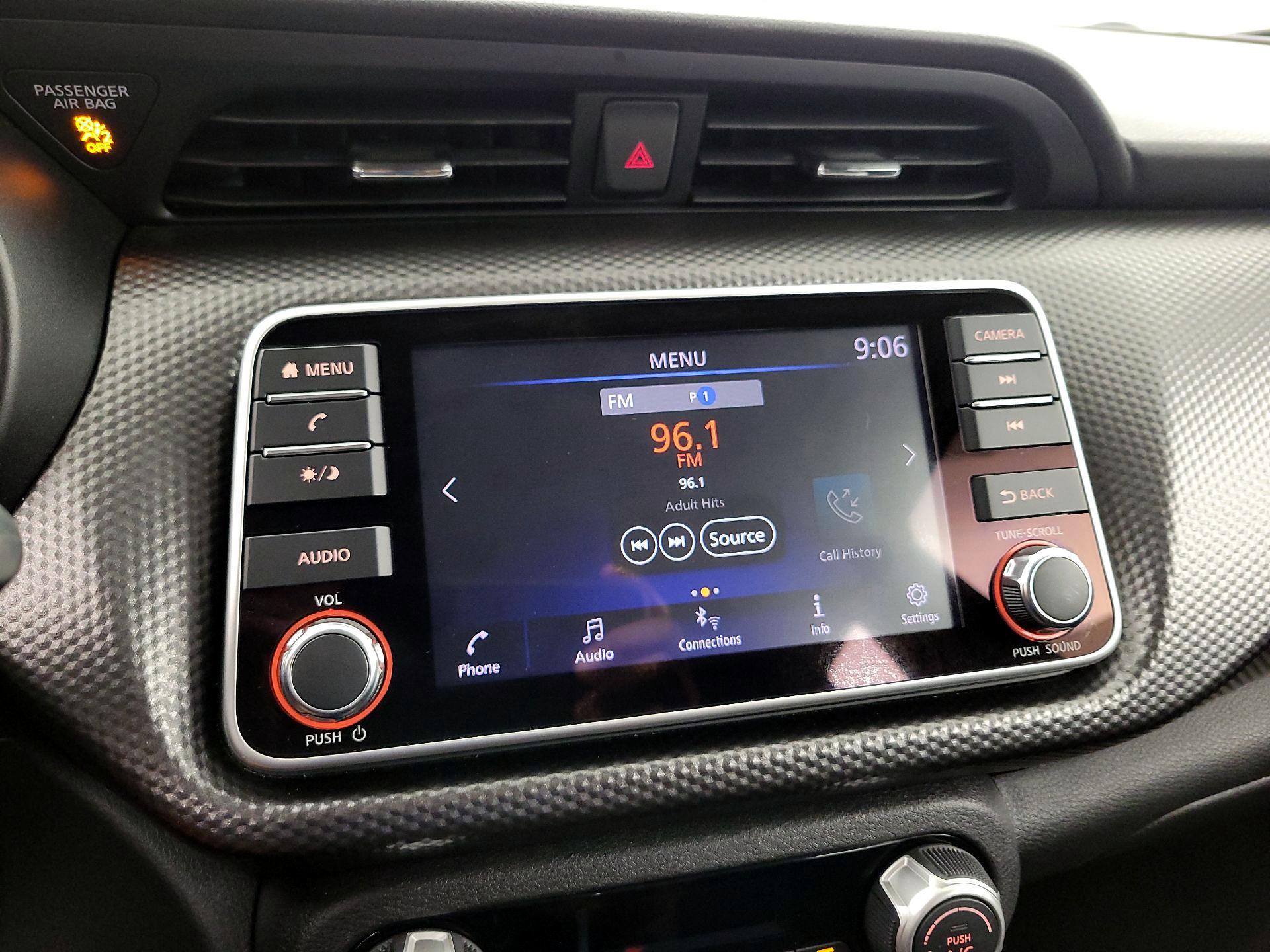 Thumbnail: 2020 Nissan Kicks - 14