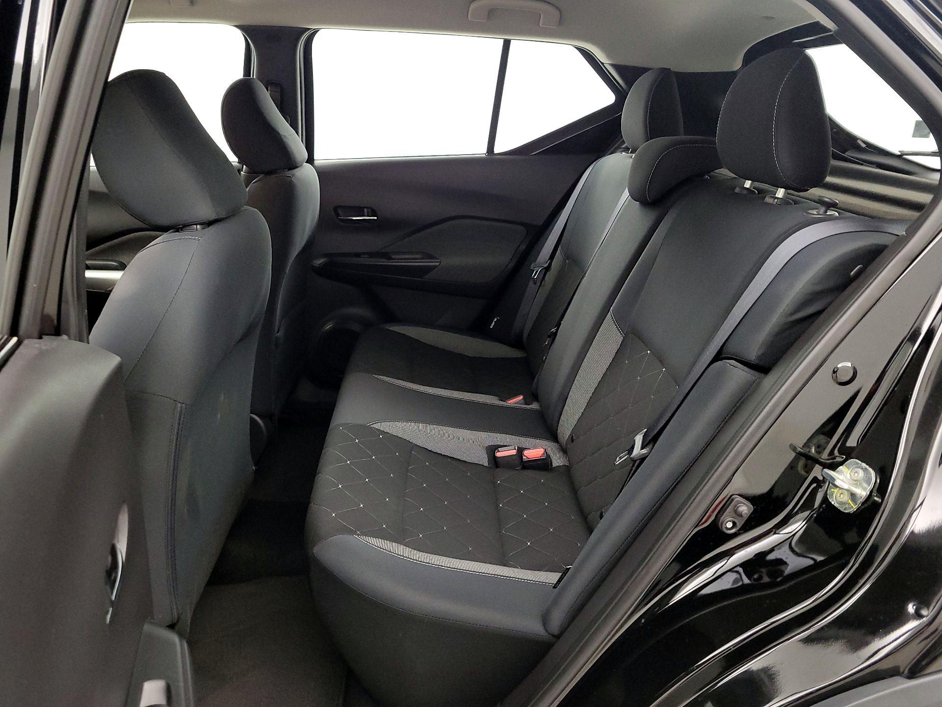 Thumbnail: 2020 Nissan Kicks - 18