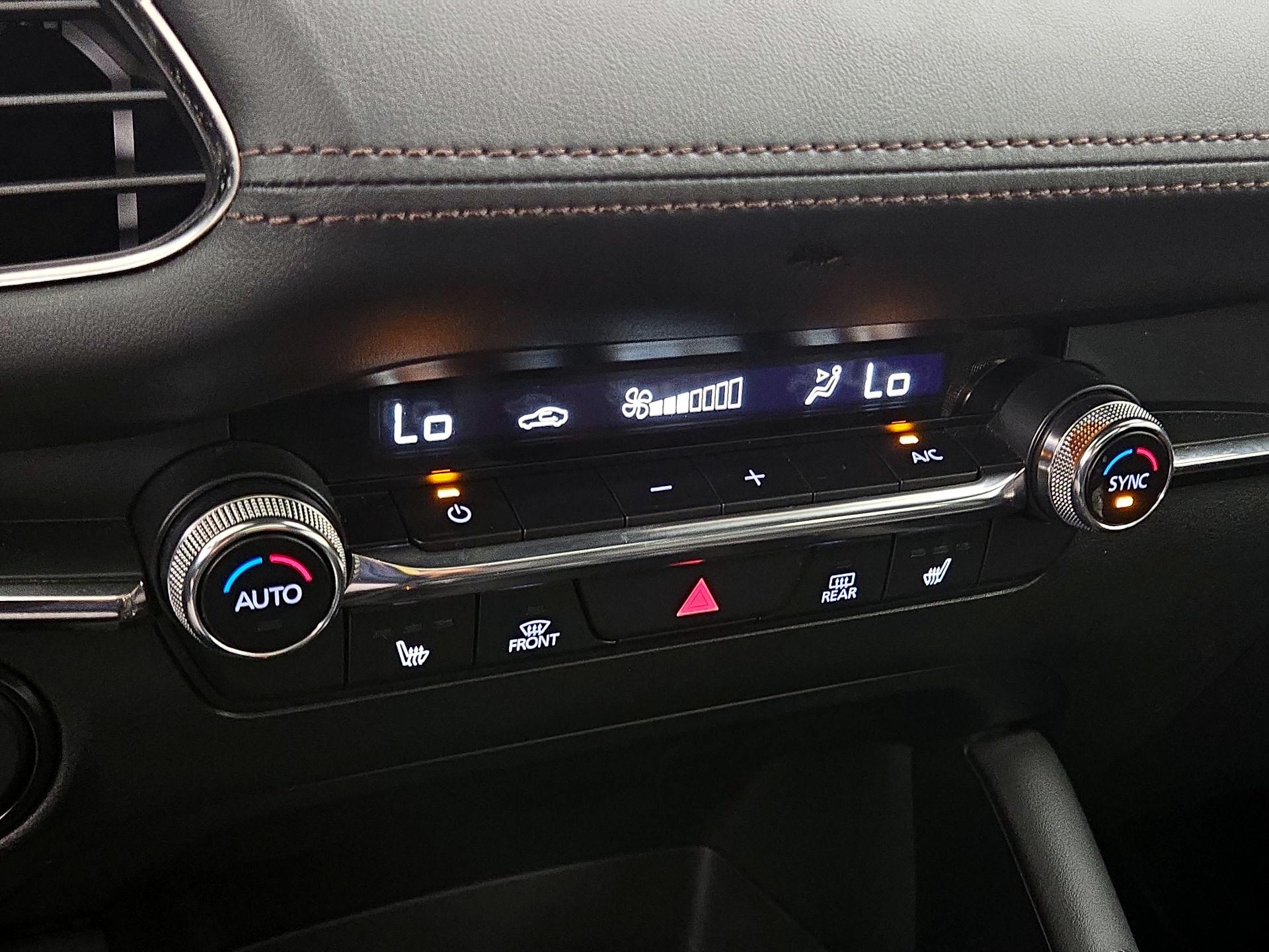 Thumbnail: 2021 Mazda Mazda3 - 17