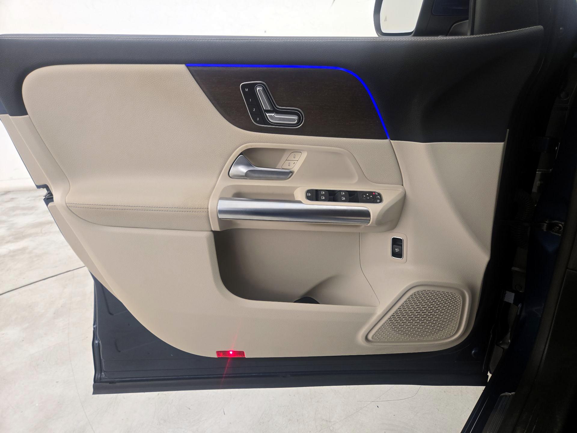 Thumbnail: 2021 Mercedes-Benz GLA - 12