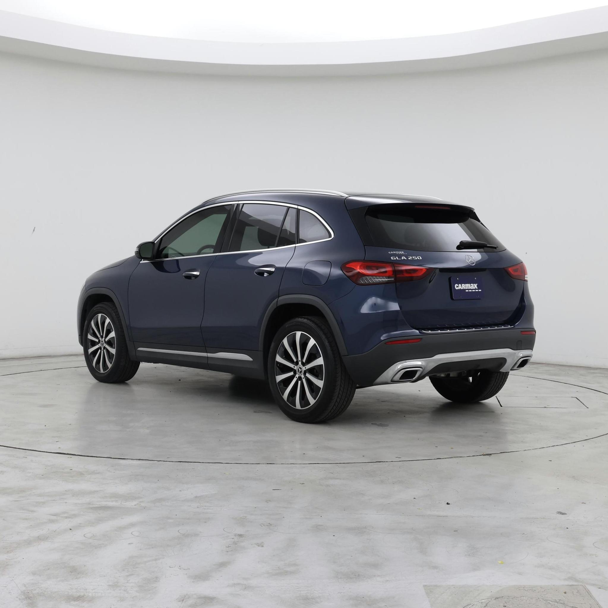 Thumbnail: 2021 Mercedes-Benz GLA - 2