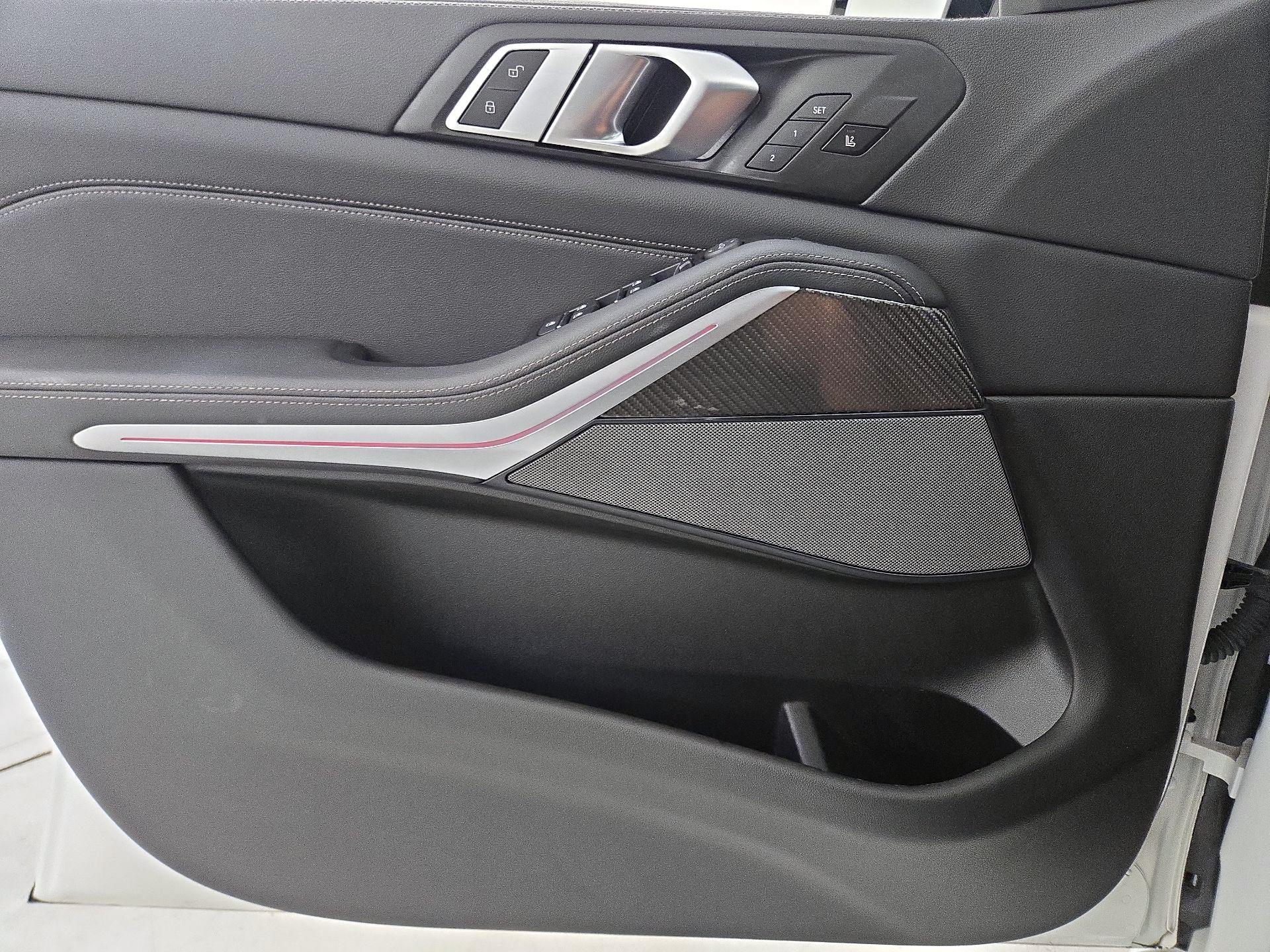 Thumbnail: 2021 BMW X5 - 12