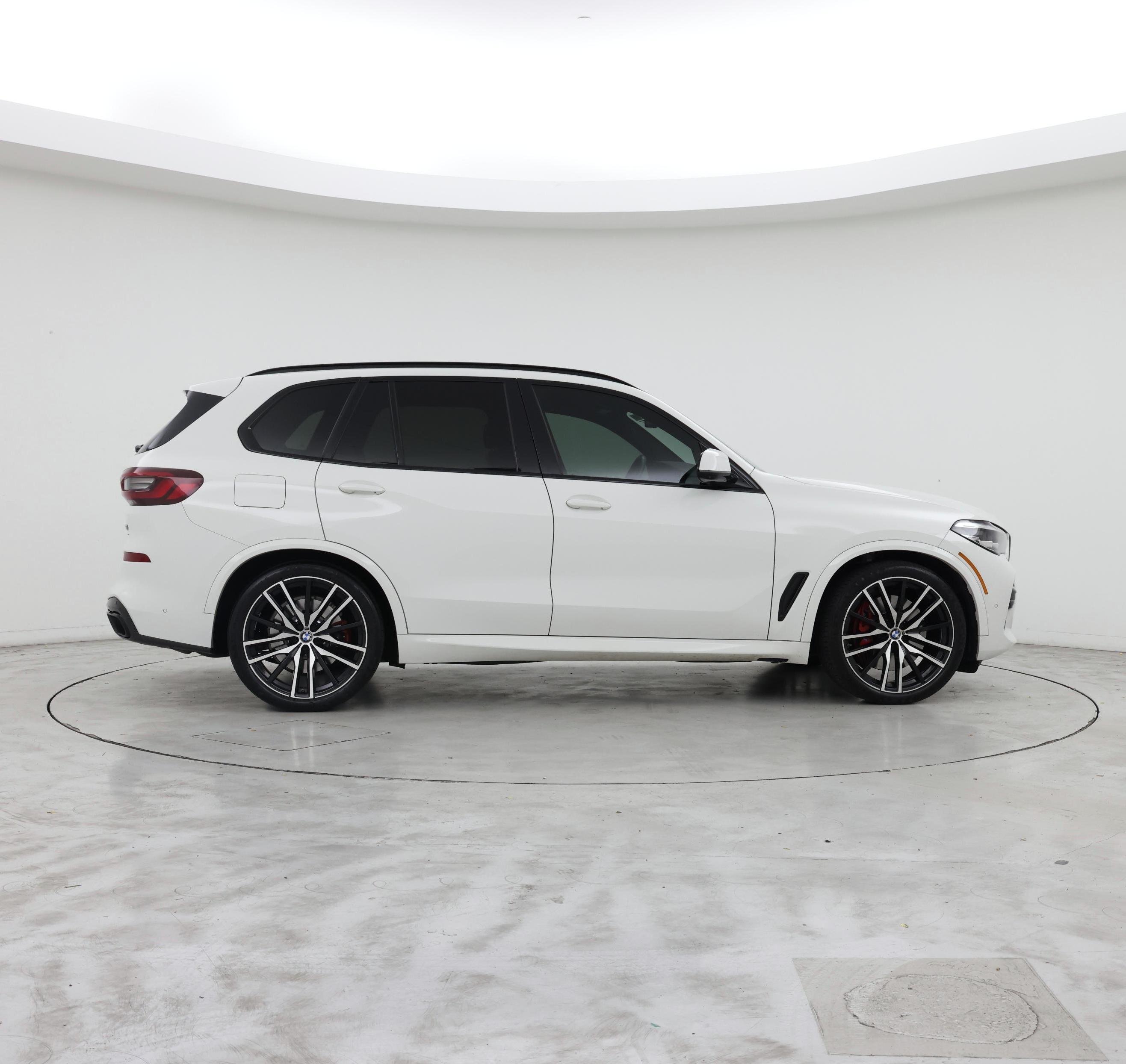 Thumbnail: 2021 BMW X5 - 7