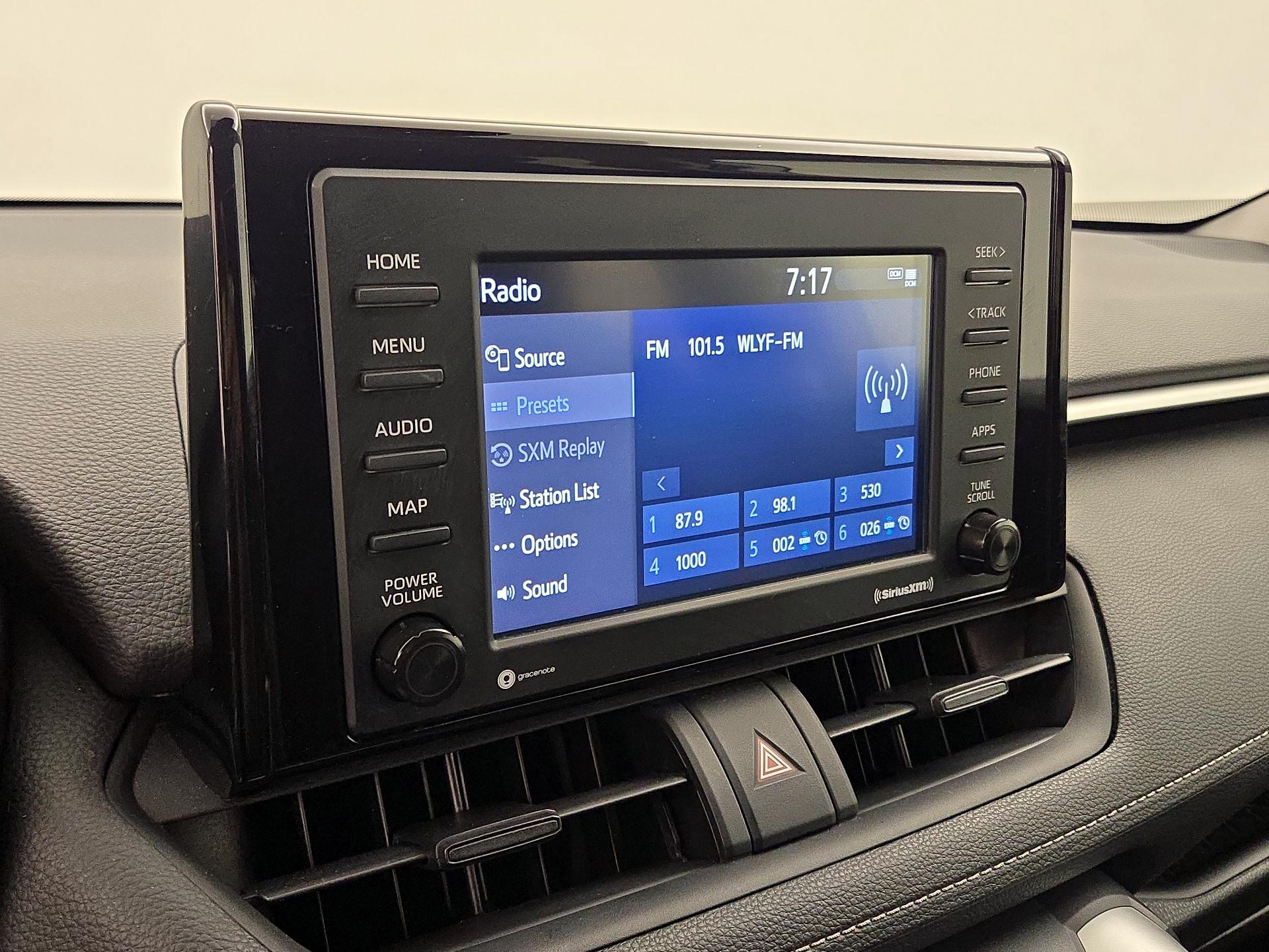 Thumbnail: 2021 Toyota RAV4 - 15