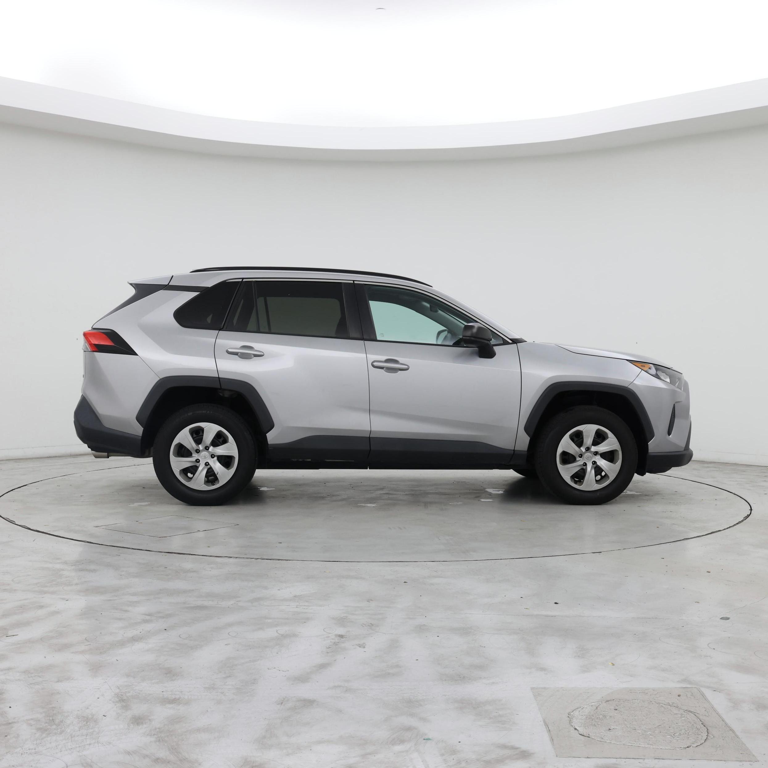 Thumbnail: 2021 Toyota RAV4 - 7