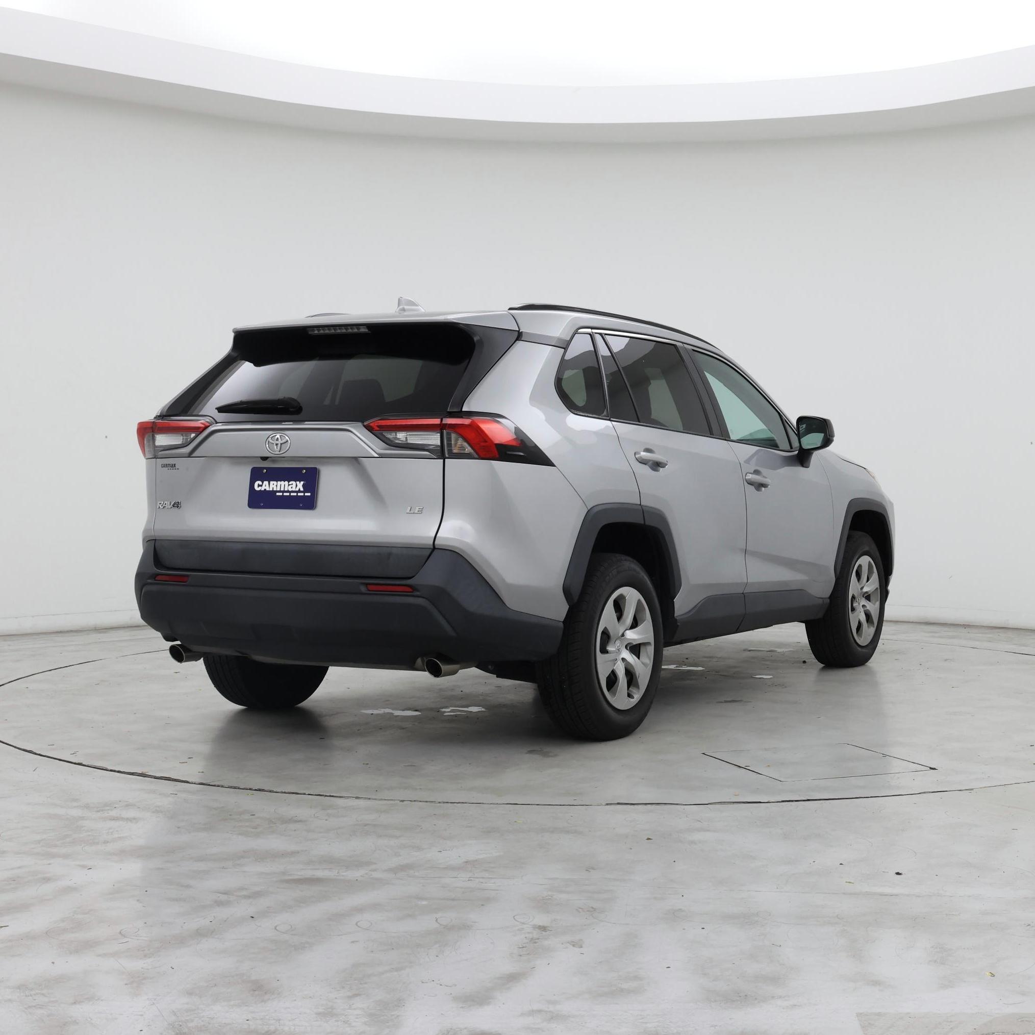 Thumbnail: 2021 Toyota RAV4 - 8