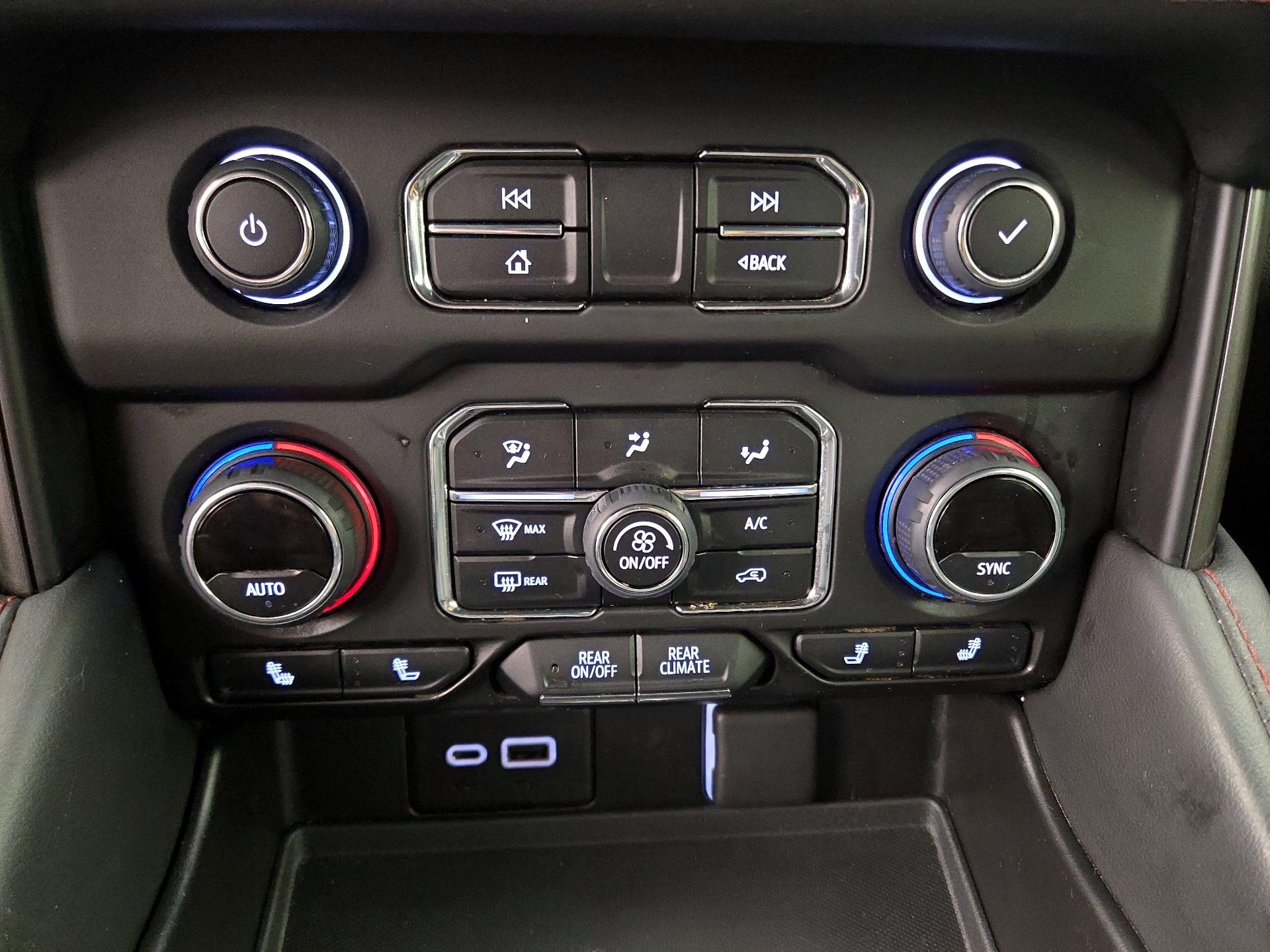 Thumbnail: 2021 Chevrolet Suburban - 17