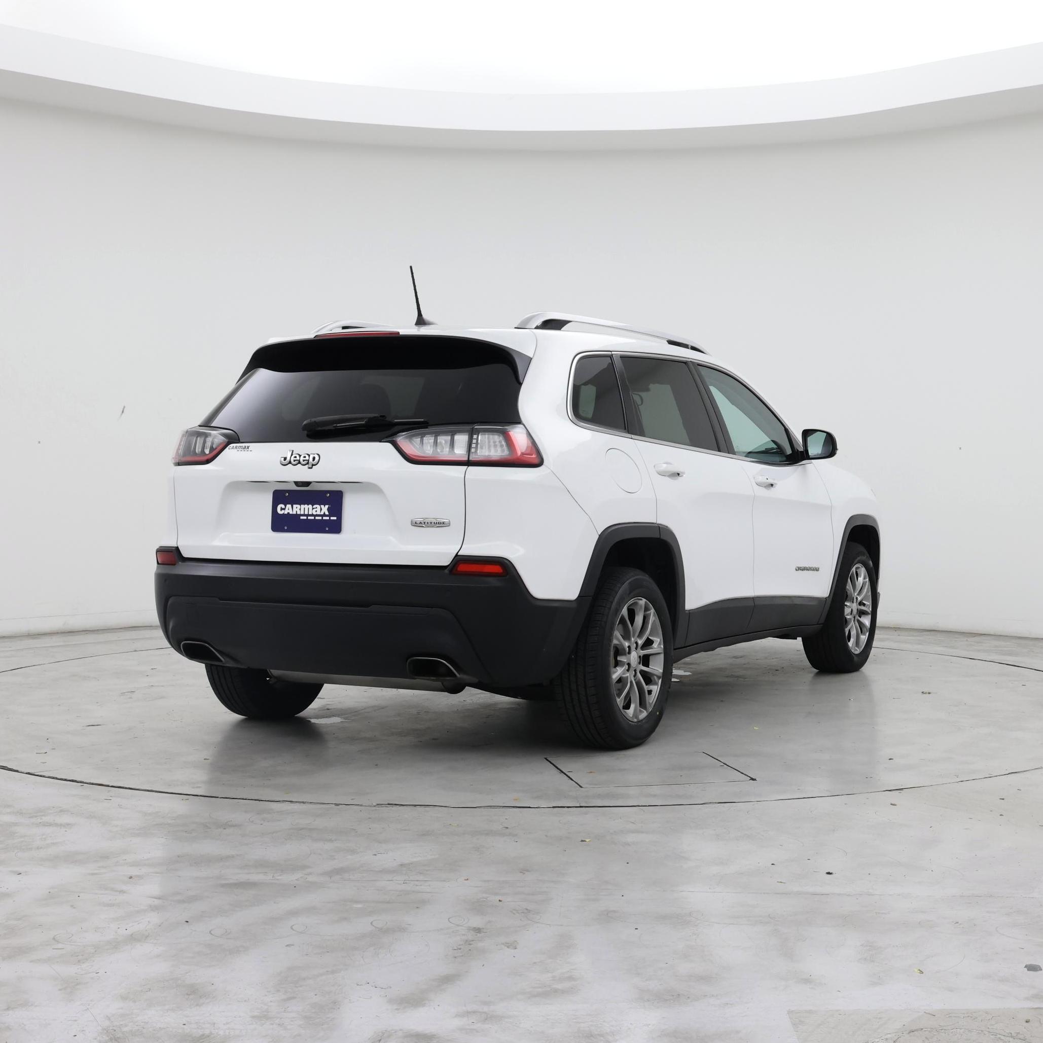 Thumbnail: 2019 Jeep Cherokee - 8