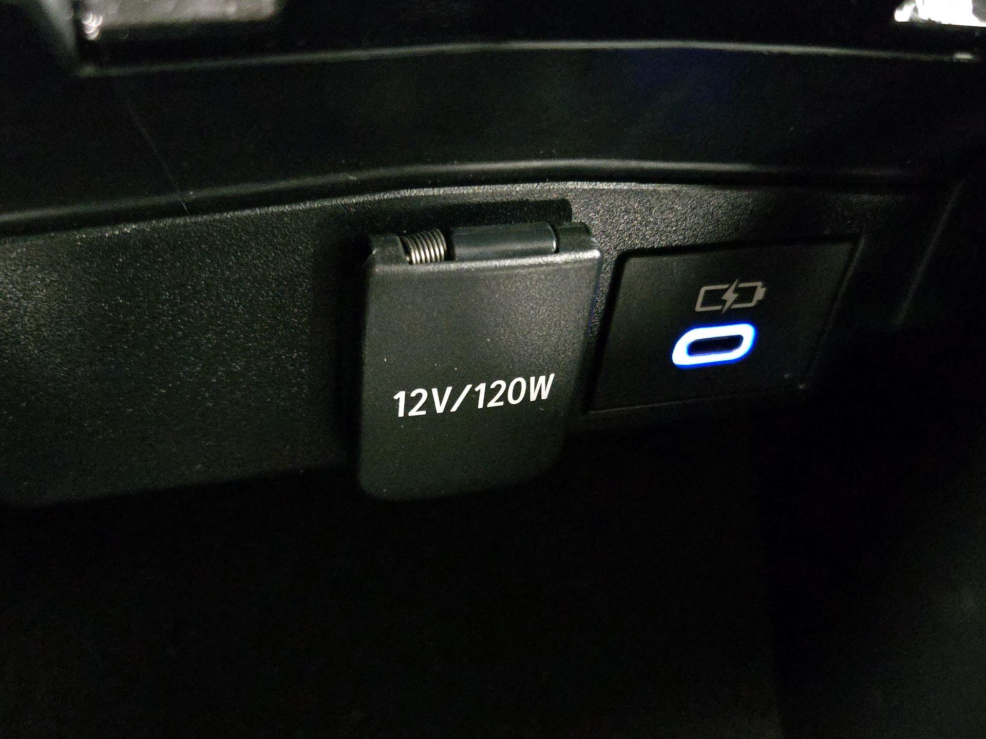 Thumbnail: 2022 Toyota Corolla - 18