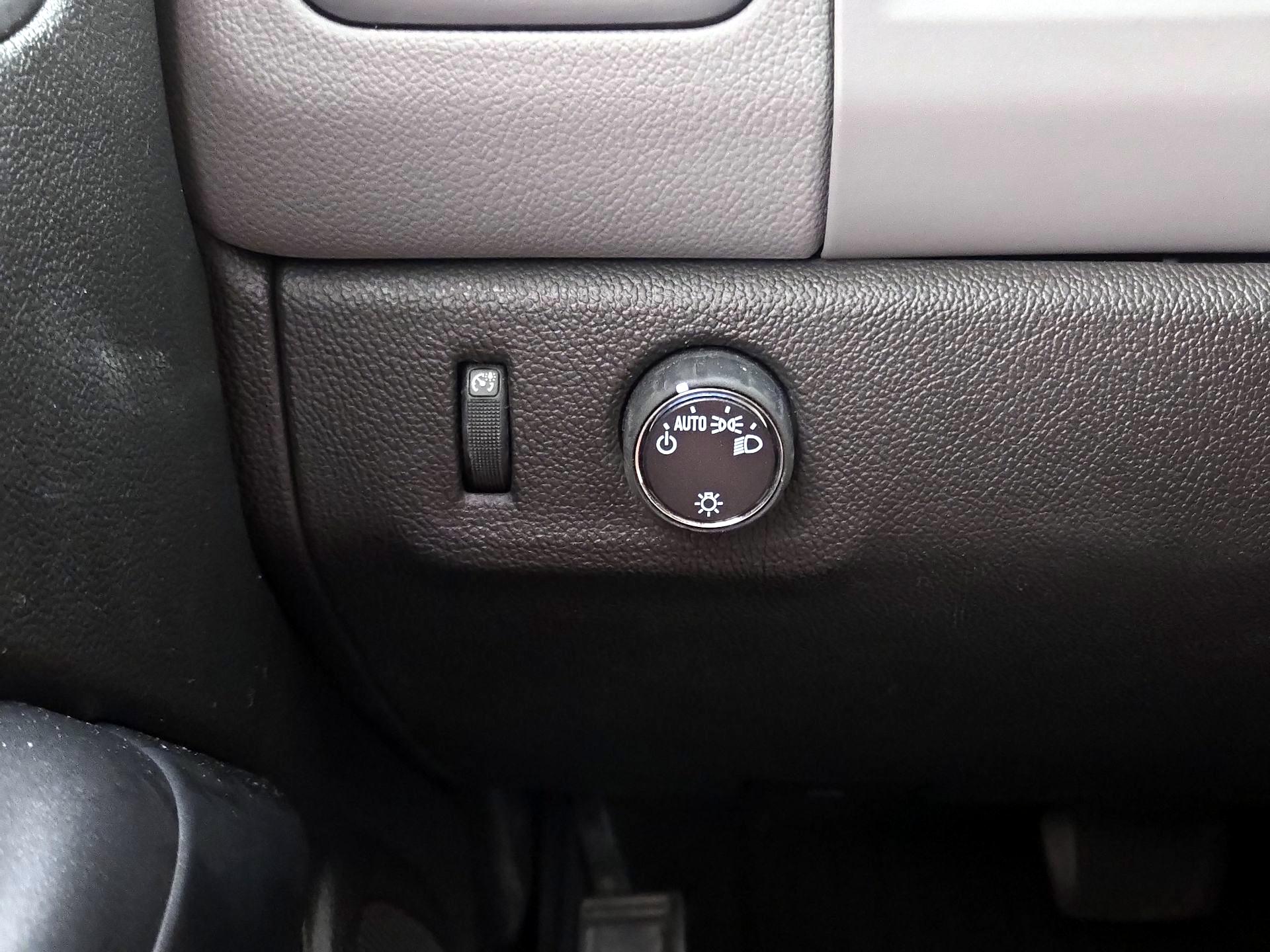 Thumbnail: 2018 Chevrolet Colorado - 13