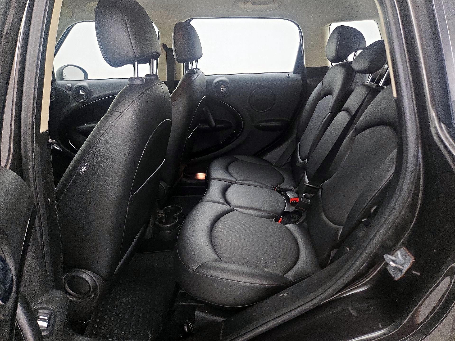 Thumbnail: 2015 MINI Cooper Countryman - 17