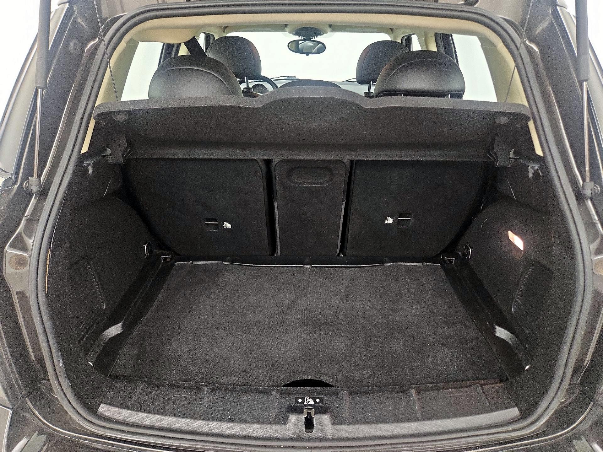 Thumbnail: 2015 MINI Cooper Countryman - 18