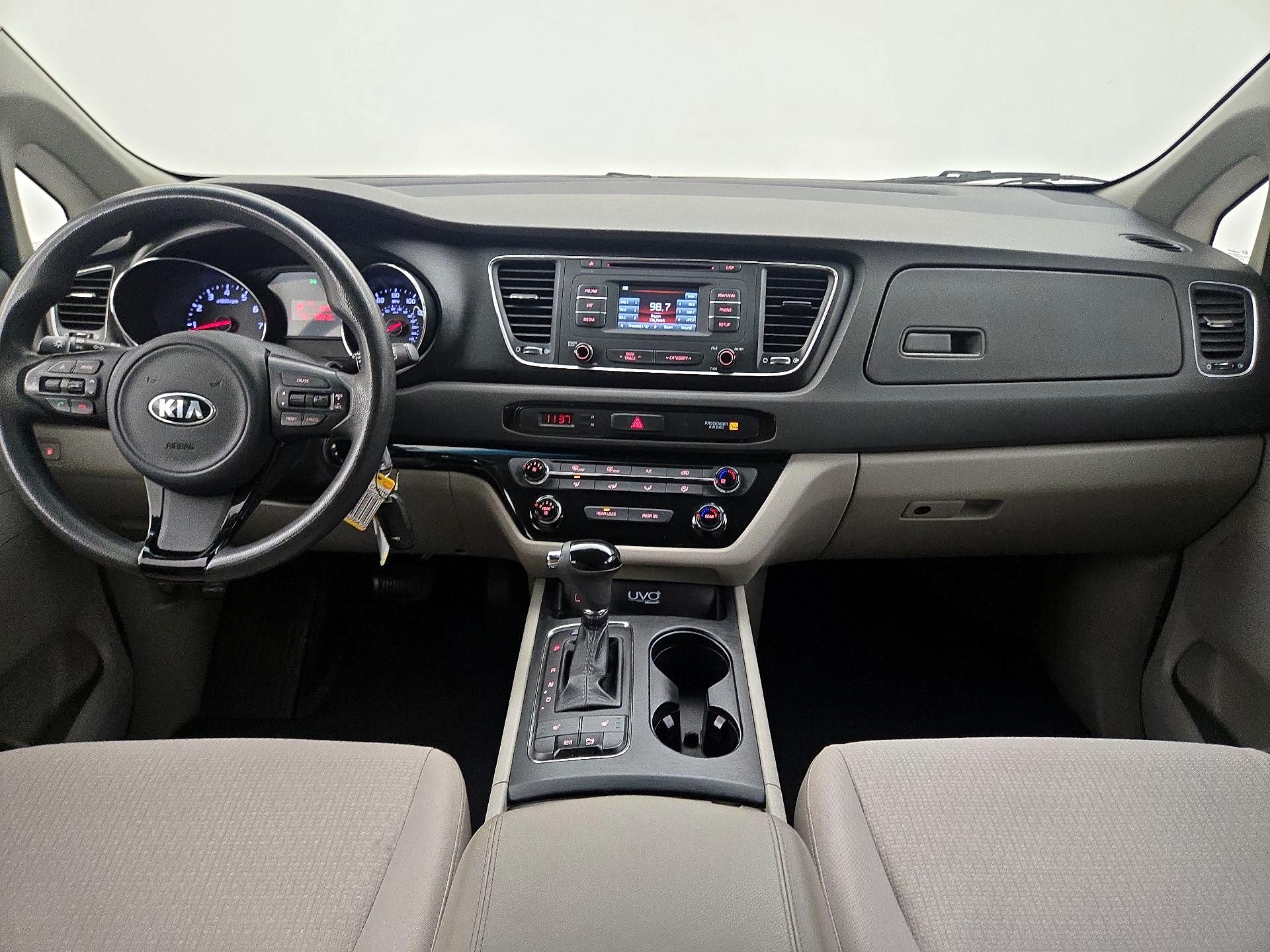 Thumbnail: 2016 Kia Sedona - 9