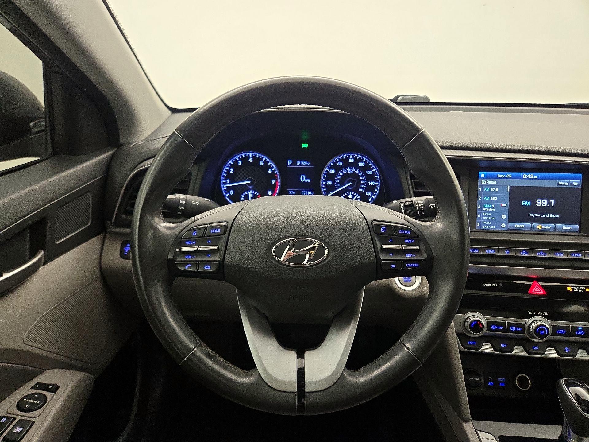 Thumbnail: 2020 Hyundai Elantra - 10