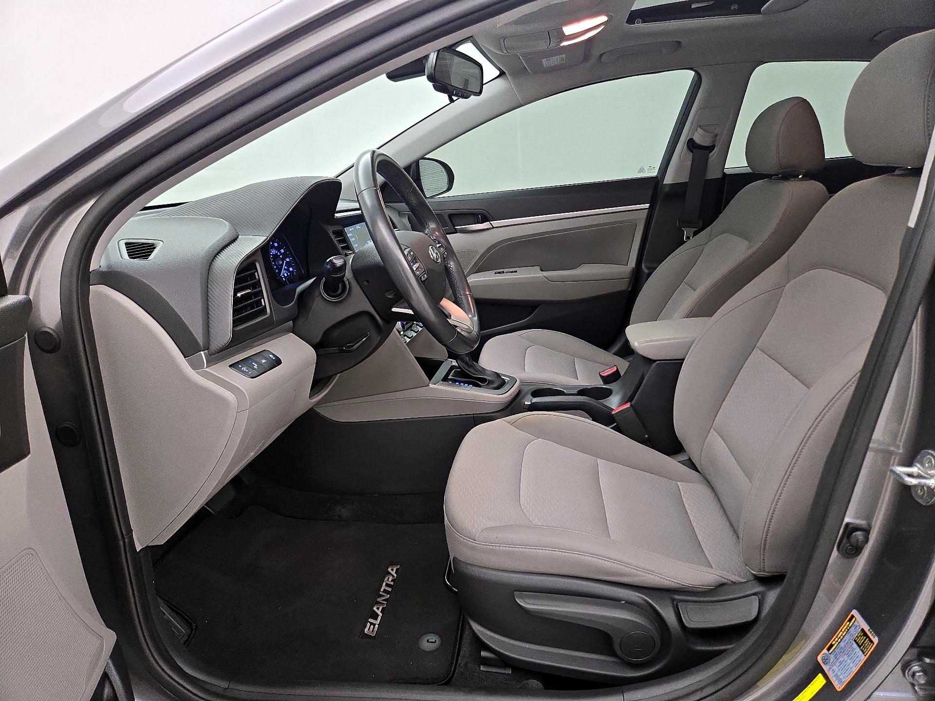 Thumbnail: 2020 Hyundai Elantra - 11