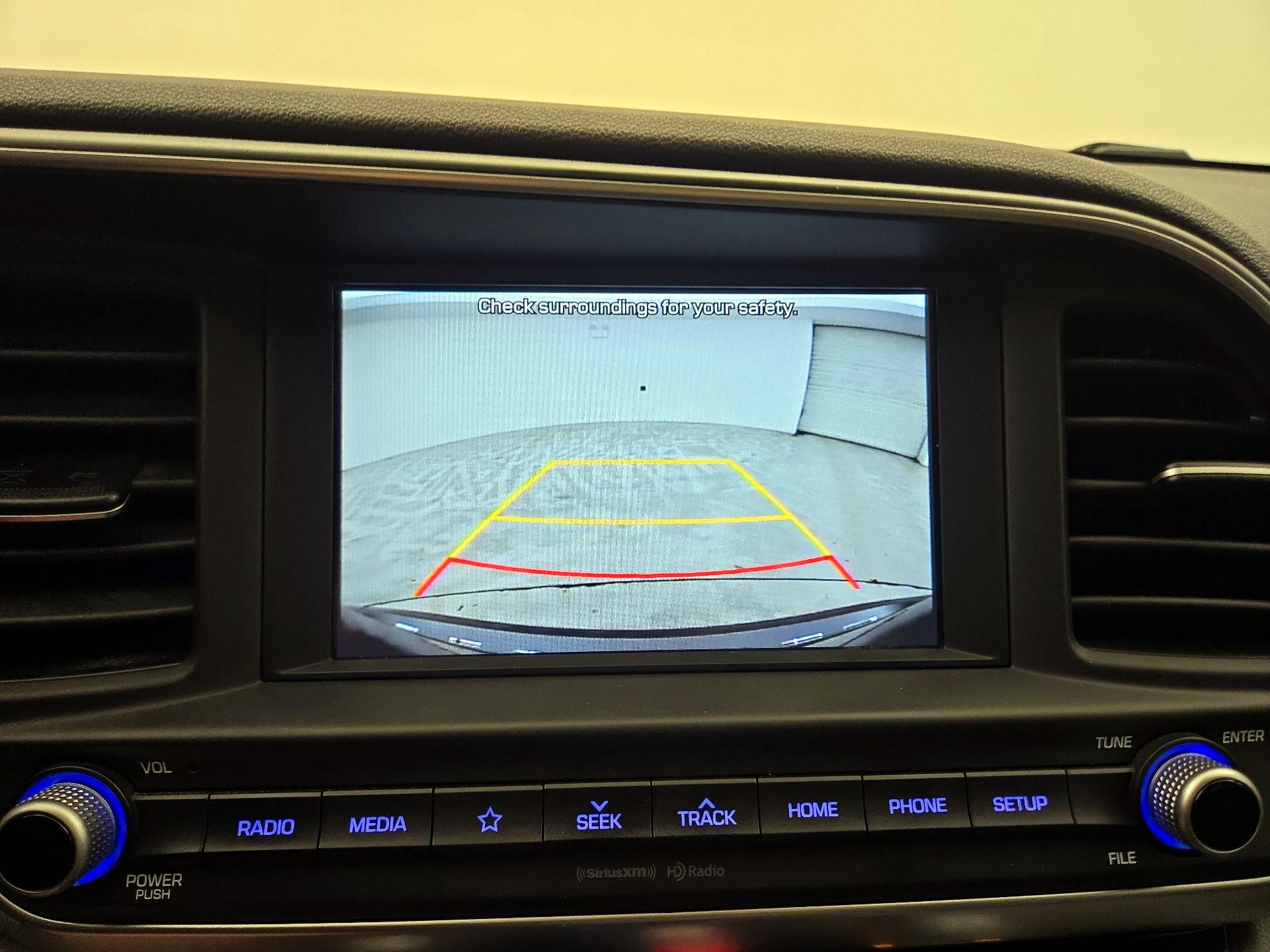 Thumbnail: 2020 Hyundai Elantra - 14