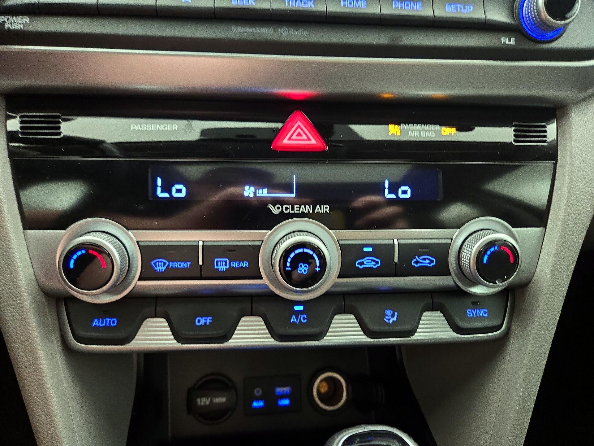 Thumbnail: 2020 Hyundai Elantra - 16