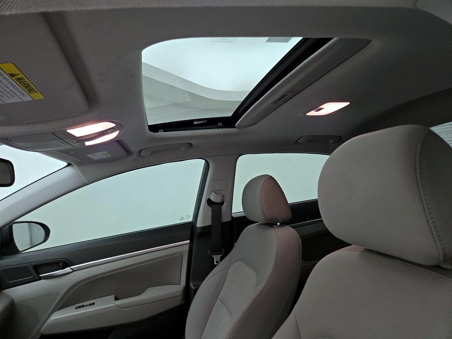 Thumbnail: 2020 Hyundai Elantra - 19