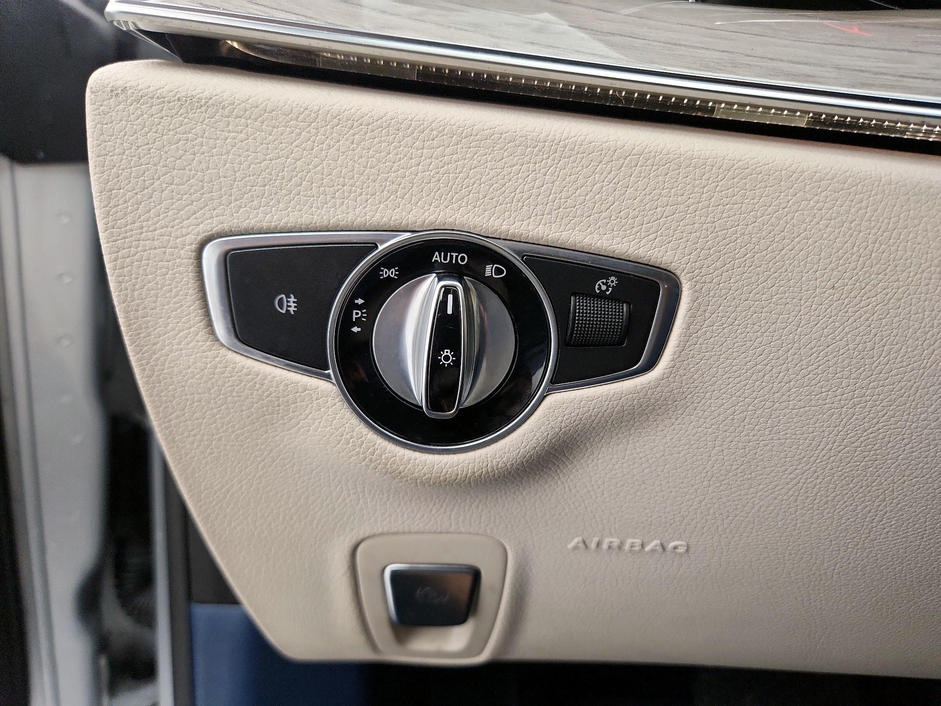 Thumbnail: 2018 Mercedes-Benz E-Class - 13