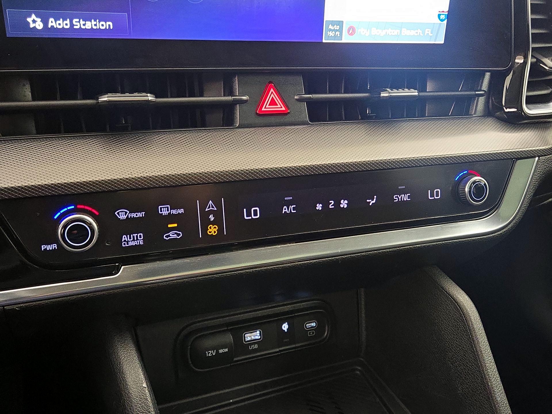 Thumbnail: 2023 Kia Sportage - 17