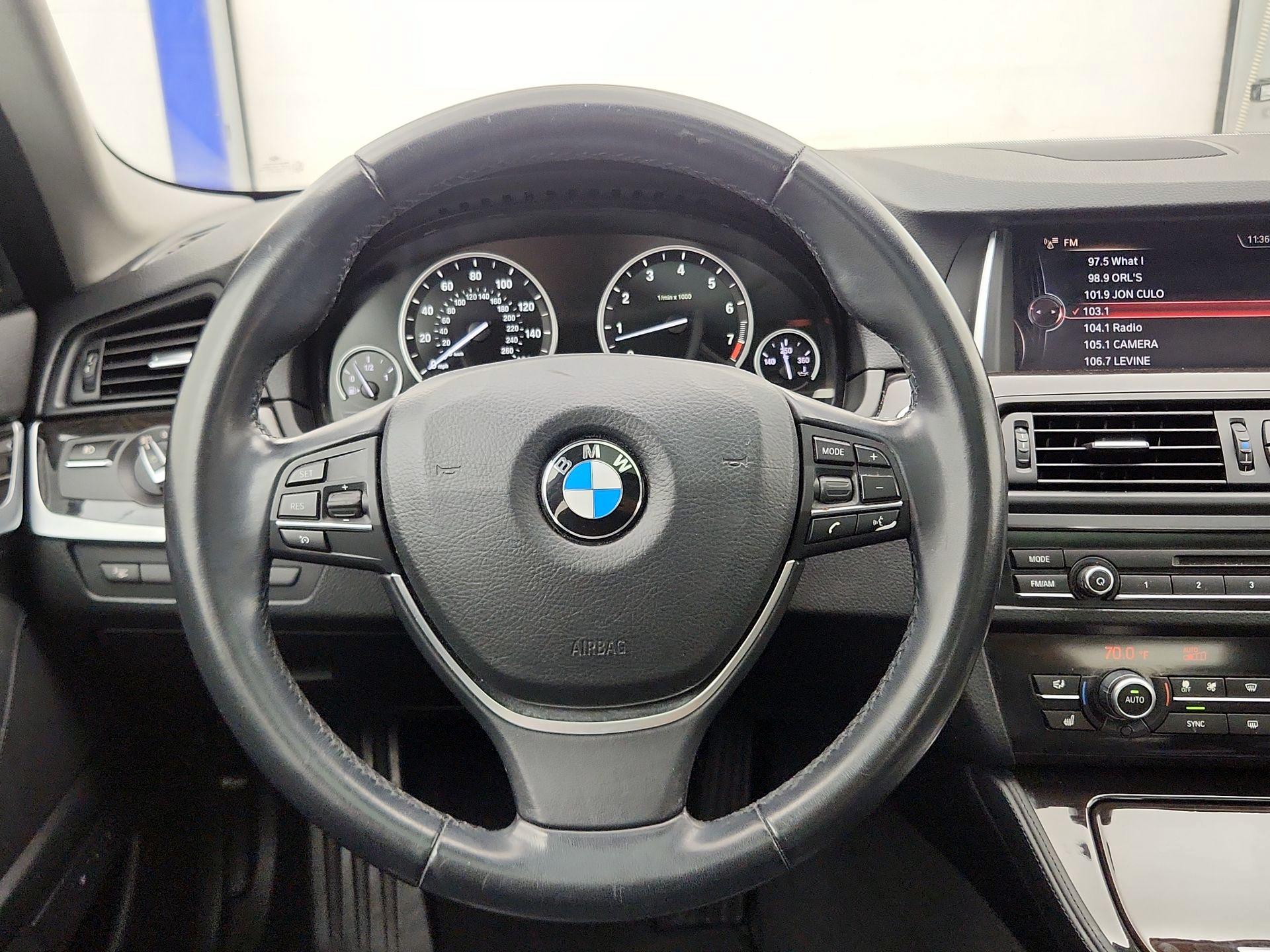 Thumbnail: 2015 BMW 5 Series - 10