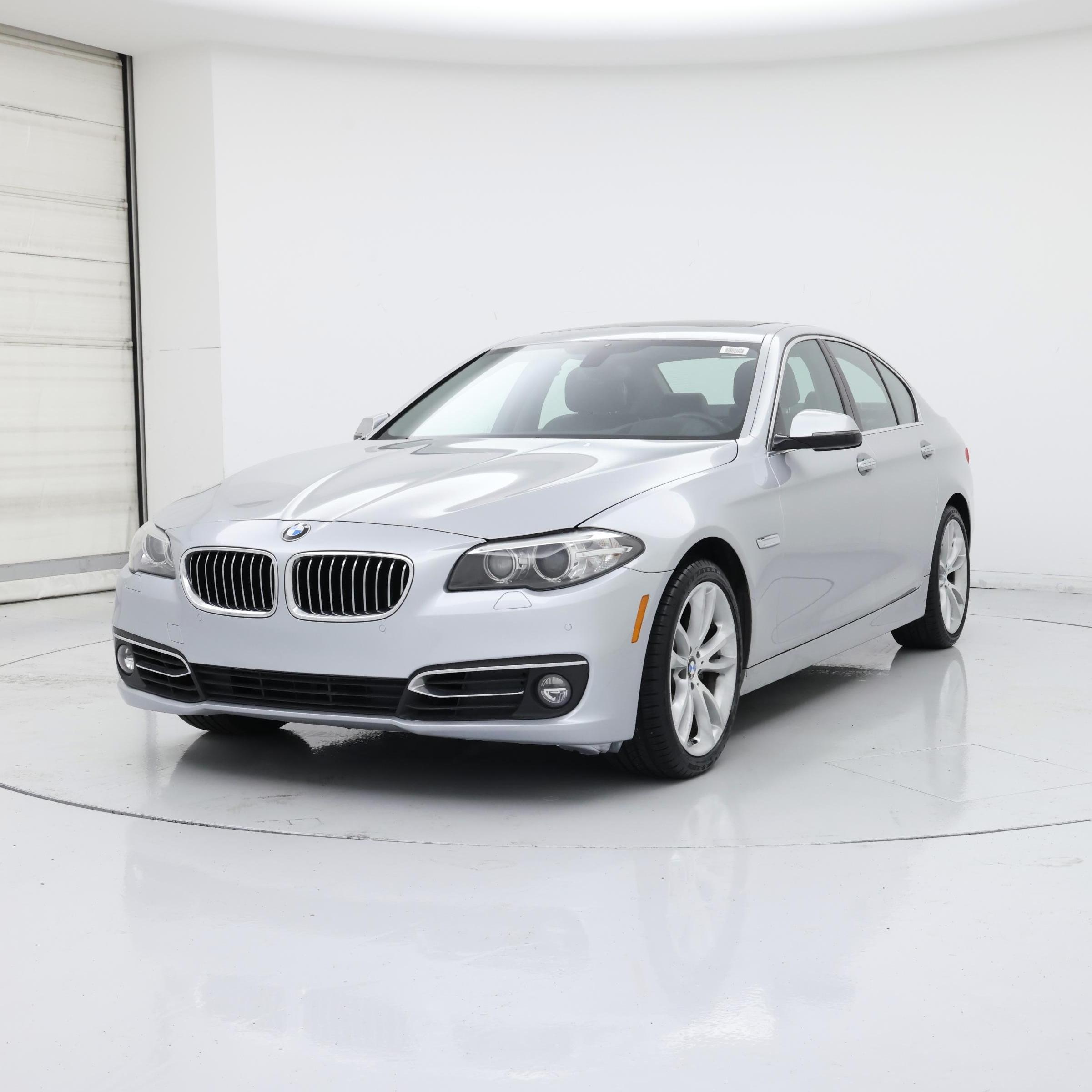Thumbnail: 2015 BMW 5 Series - 4