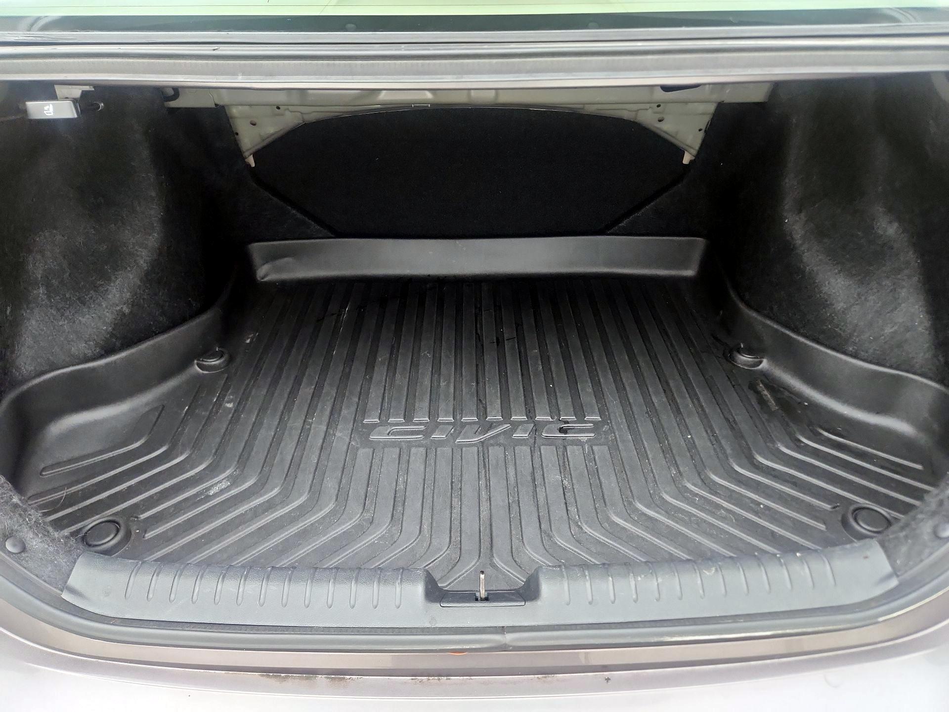 Thumbnail: 2015 Honda Civic - 20