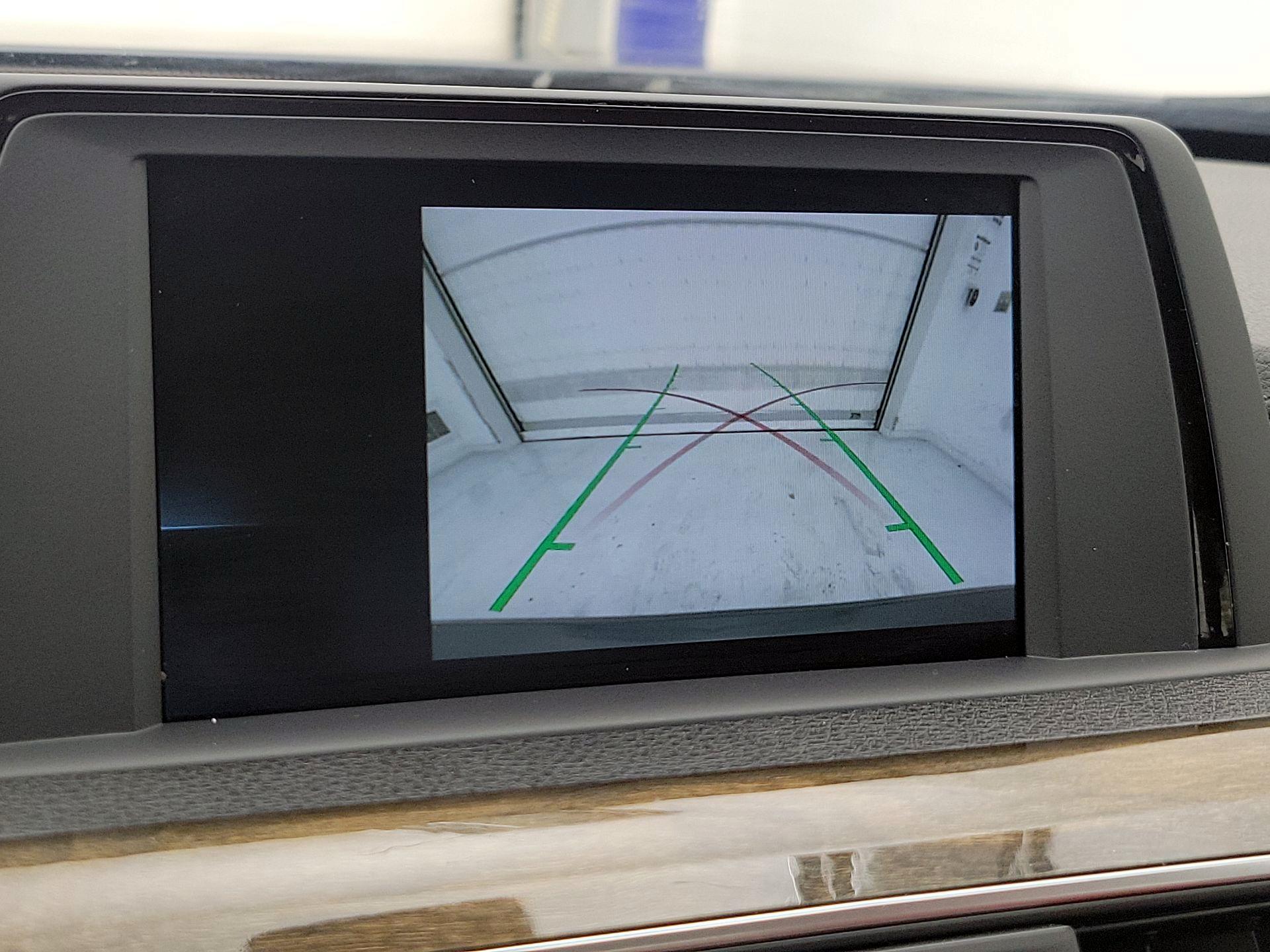 Thumbnail: 2018 BMW 3 Series - 14