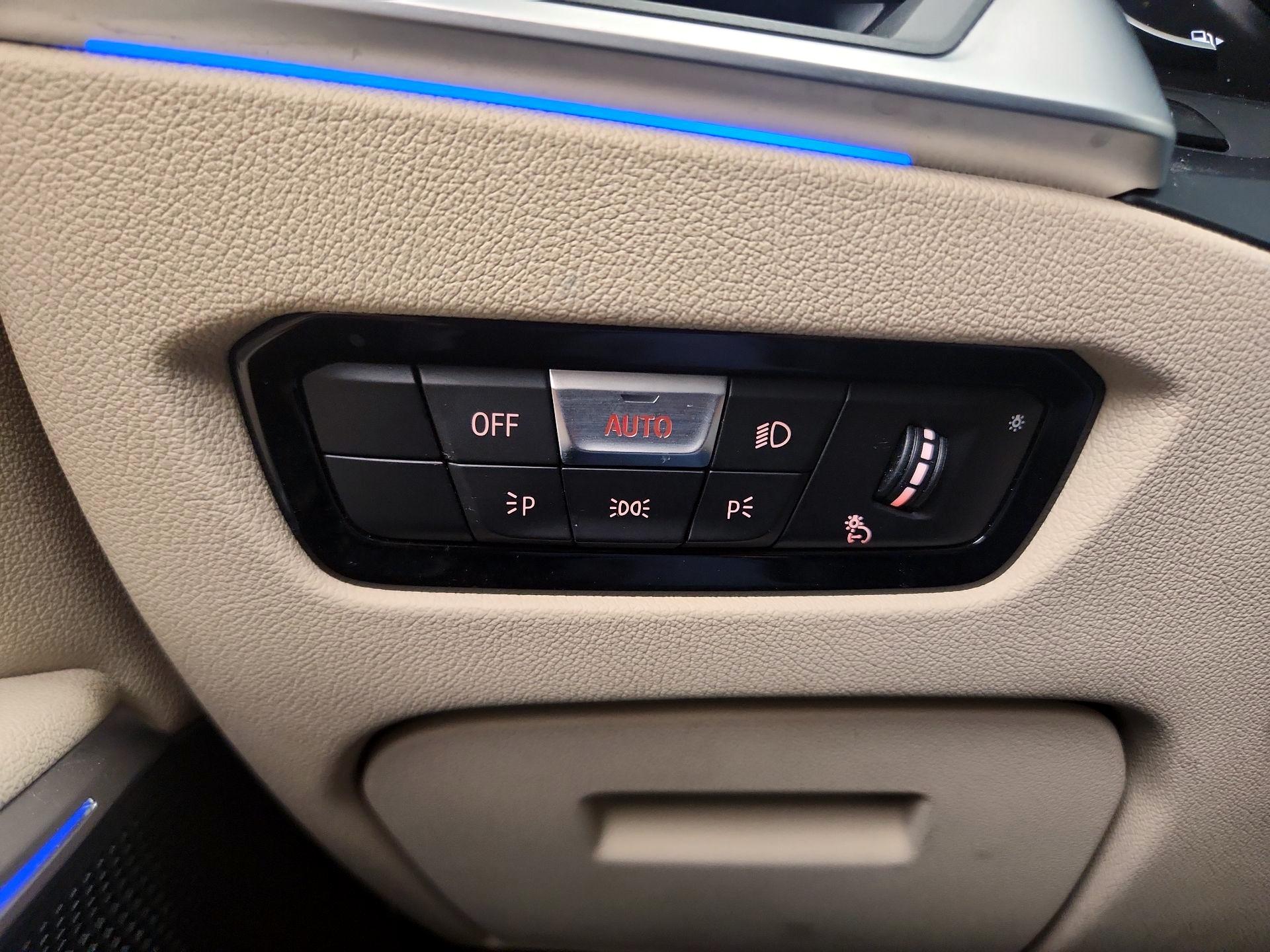 Thumbnail: 2020 BMW 3 Series - 13