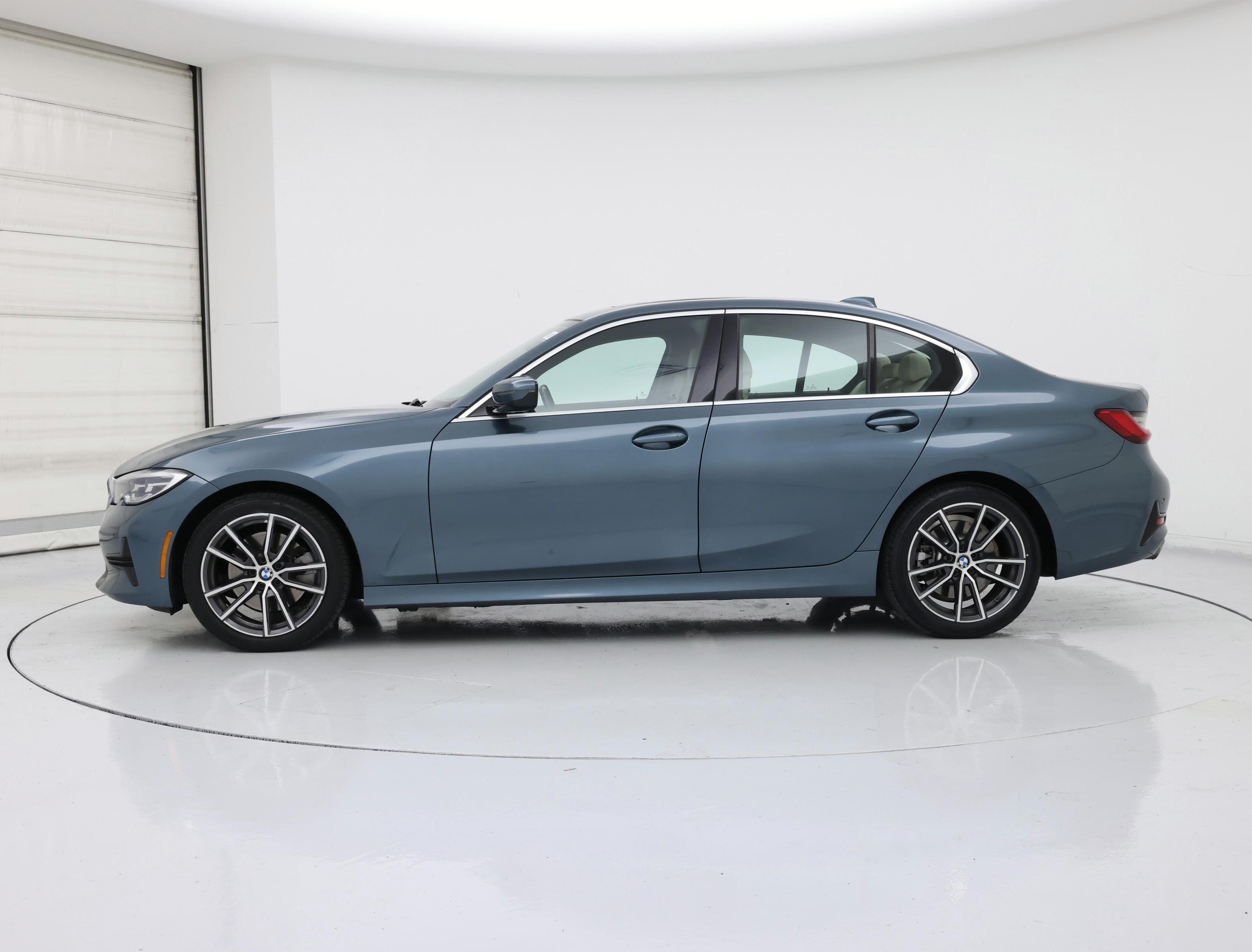 Thumbnail: 2020 BMW 3 Series - 3