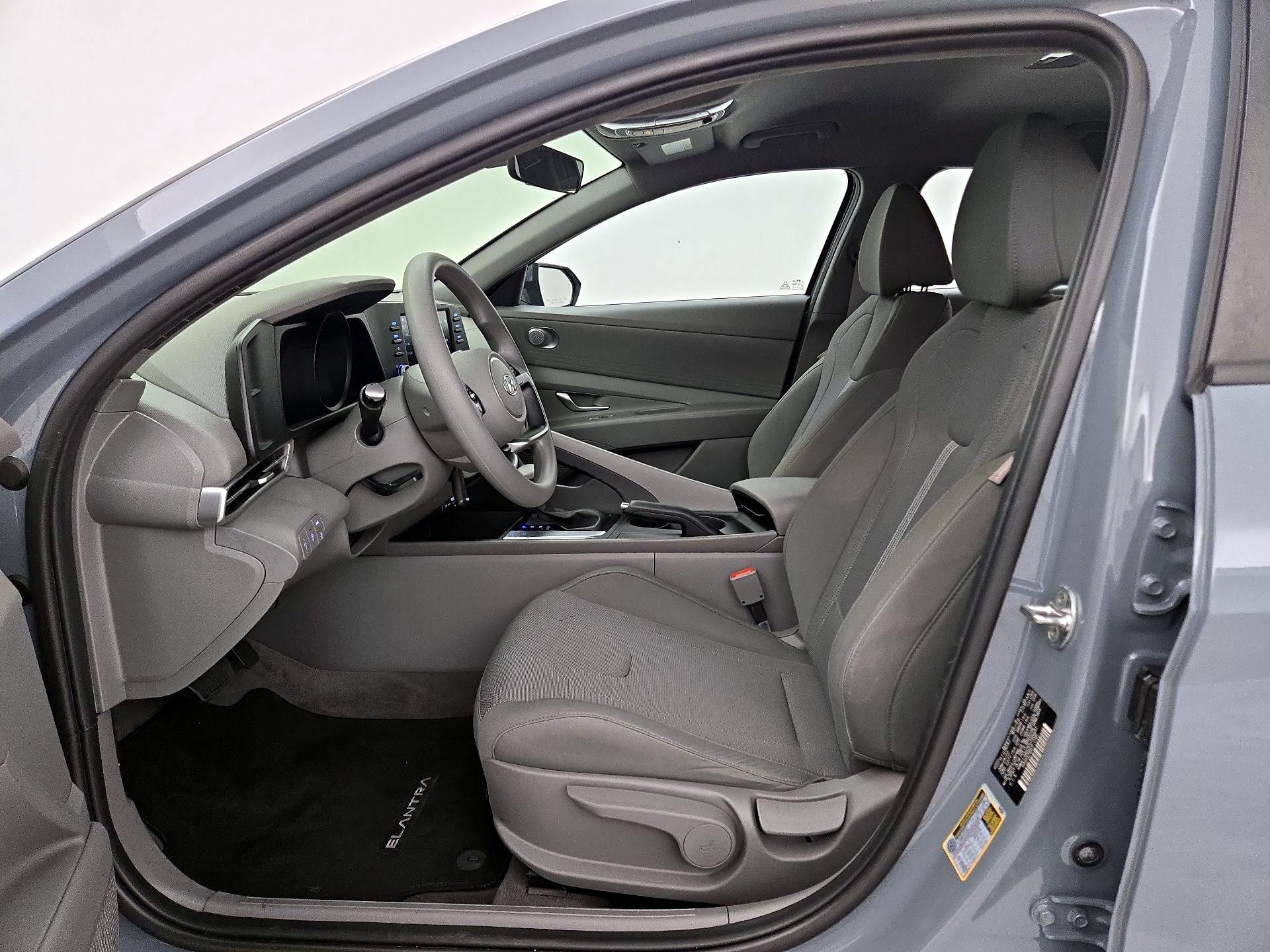 Thumbnail: 2023 Hyundai Elantra - 11