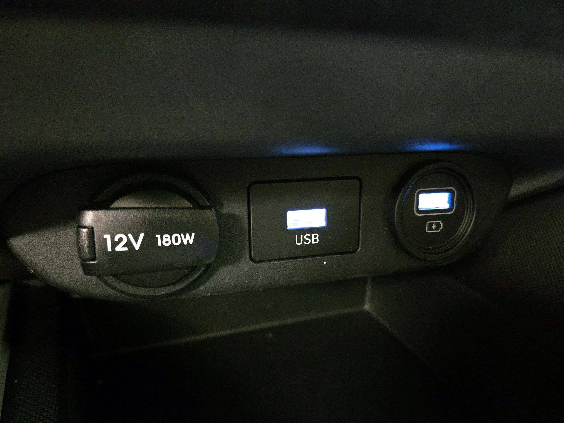 Thumbnail: 2023 Hyundai Elantra - 18