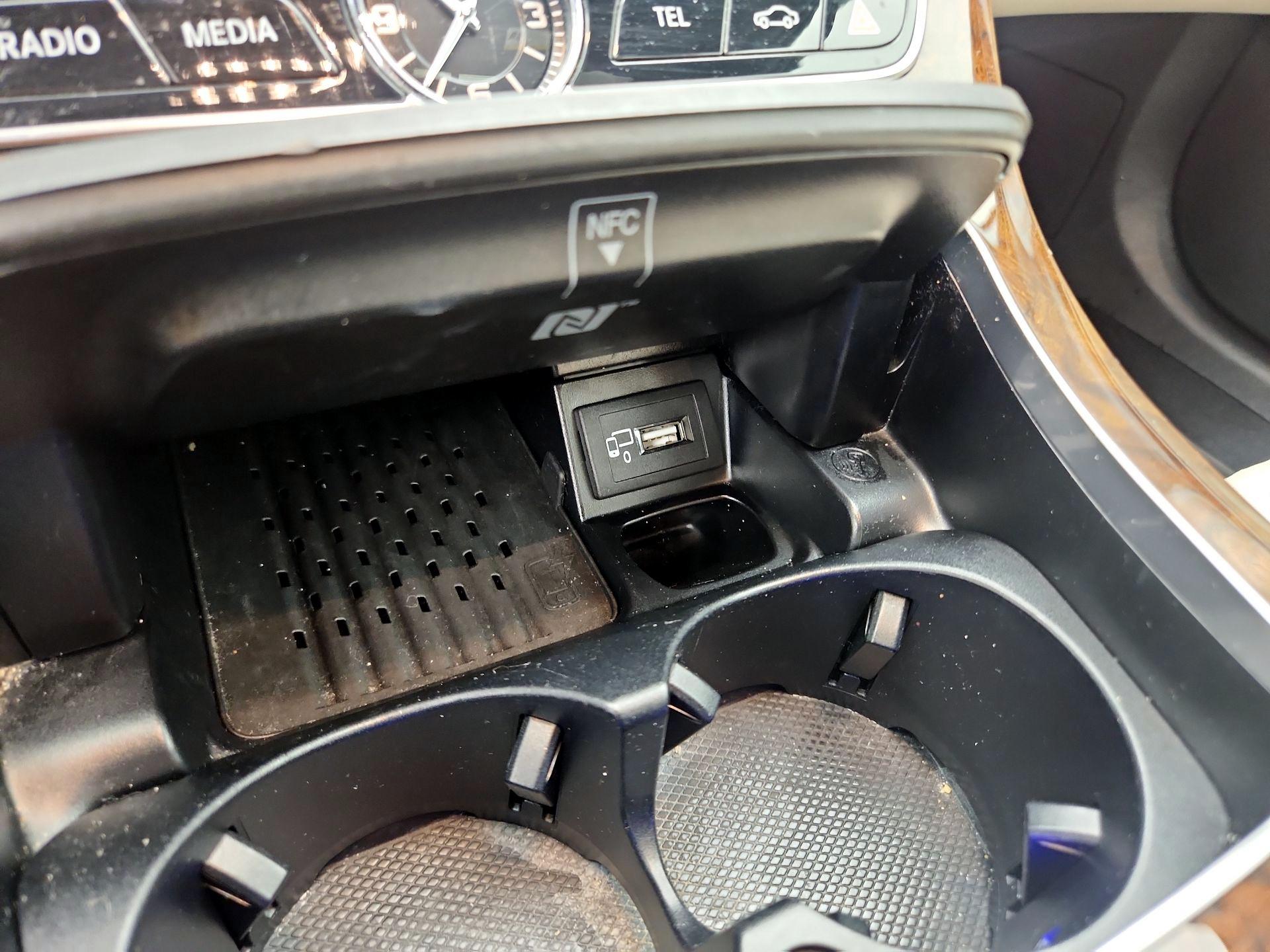 Thumbnail: 2019 Mercedes-Benz E-Class - 19