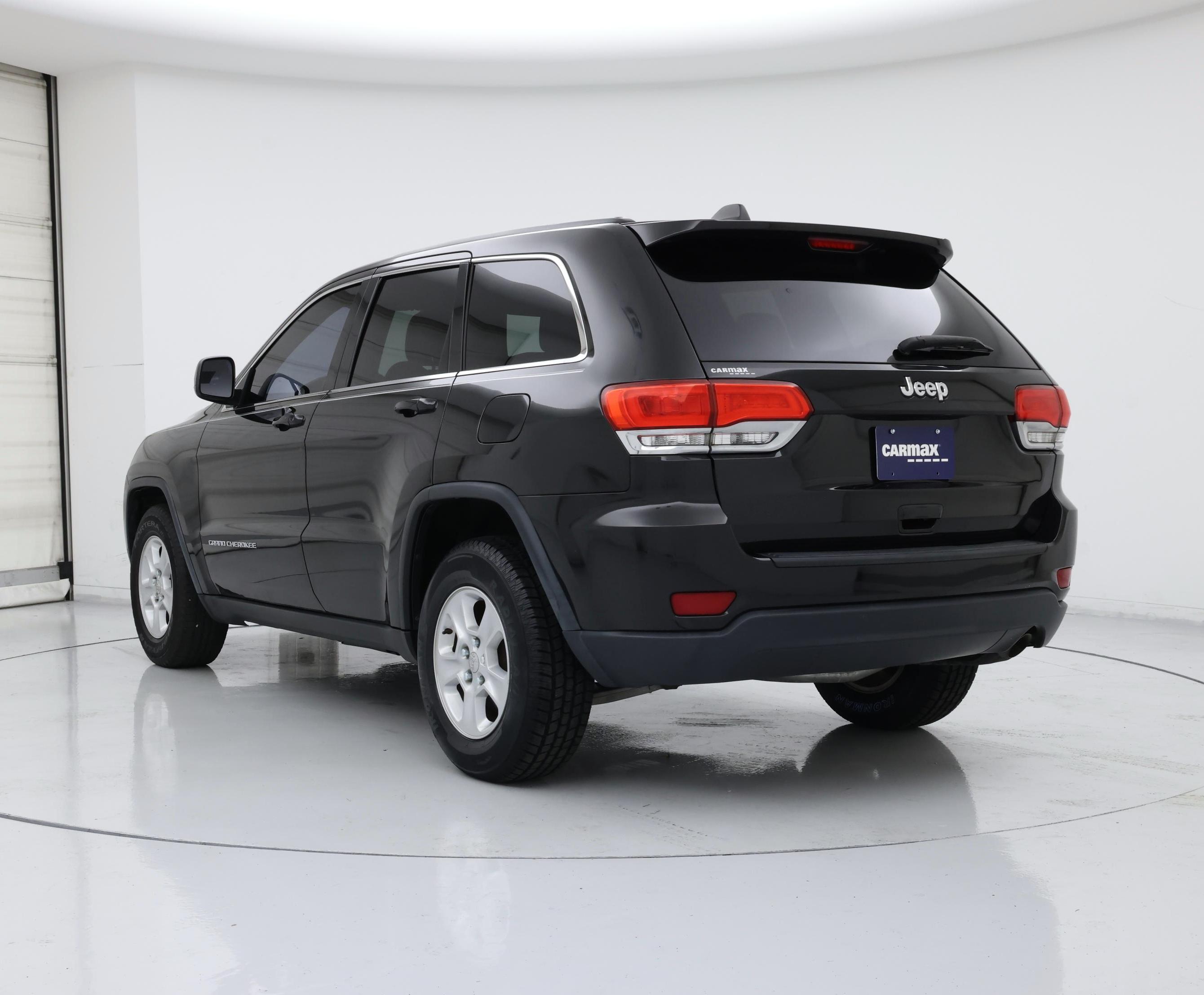 Thumbnail: 2015 Jeep Grand Cherokee - 2